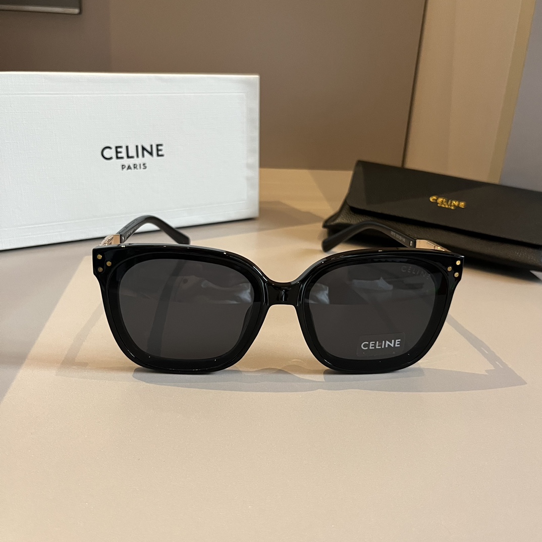 [TOP] CELINE Sunglasses - Black
