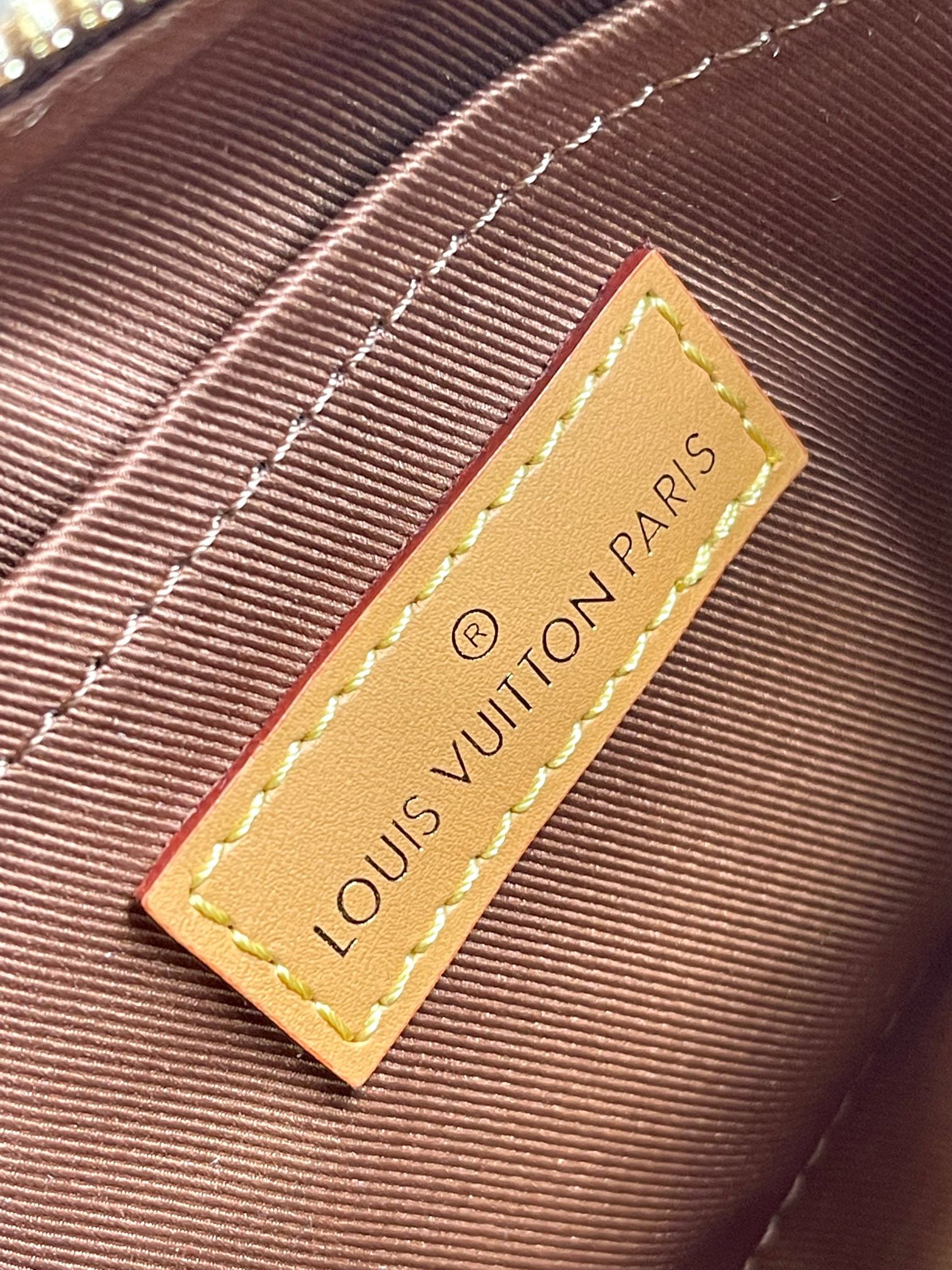 [TOP] Louis Vuitton LV Keepall Bandoulière 25 Handbag 25 x 15 × 11 cm- GHW