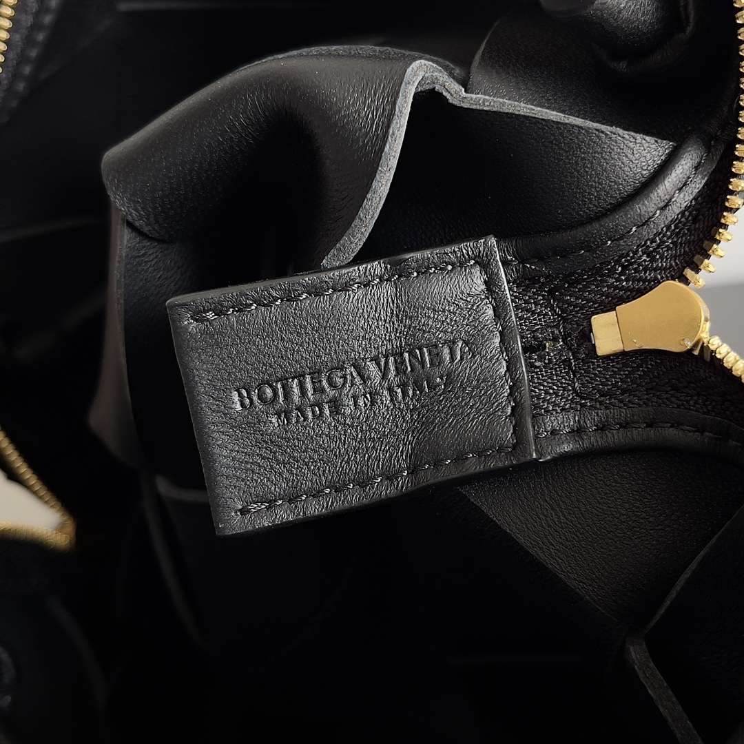 [TOP] Bottega Veneta BV Cassette Camera Bag 21x14x7 cm - Black