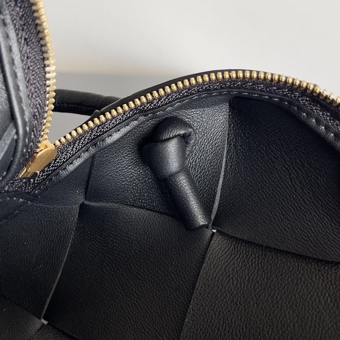 [TOP] Bottega Veneta BV Cassette Camera Bag 21x14x7 cm - Black