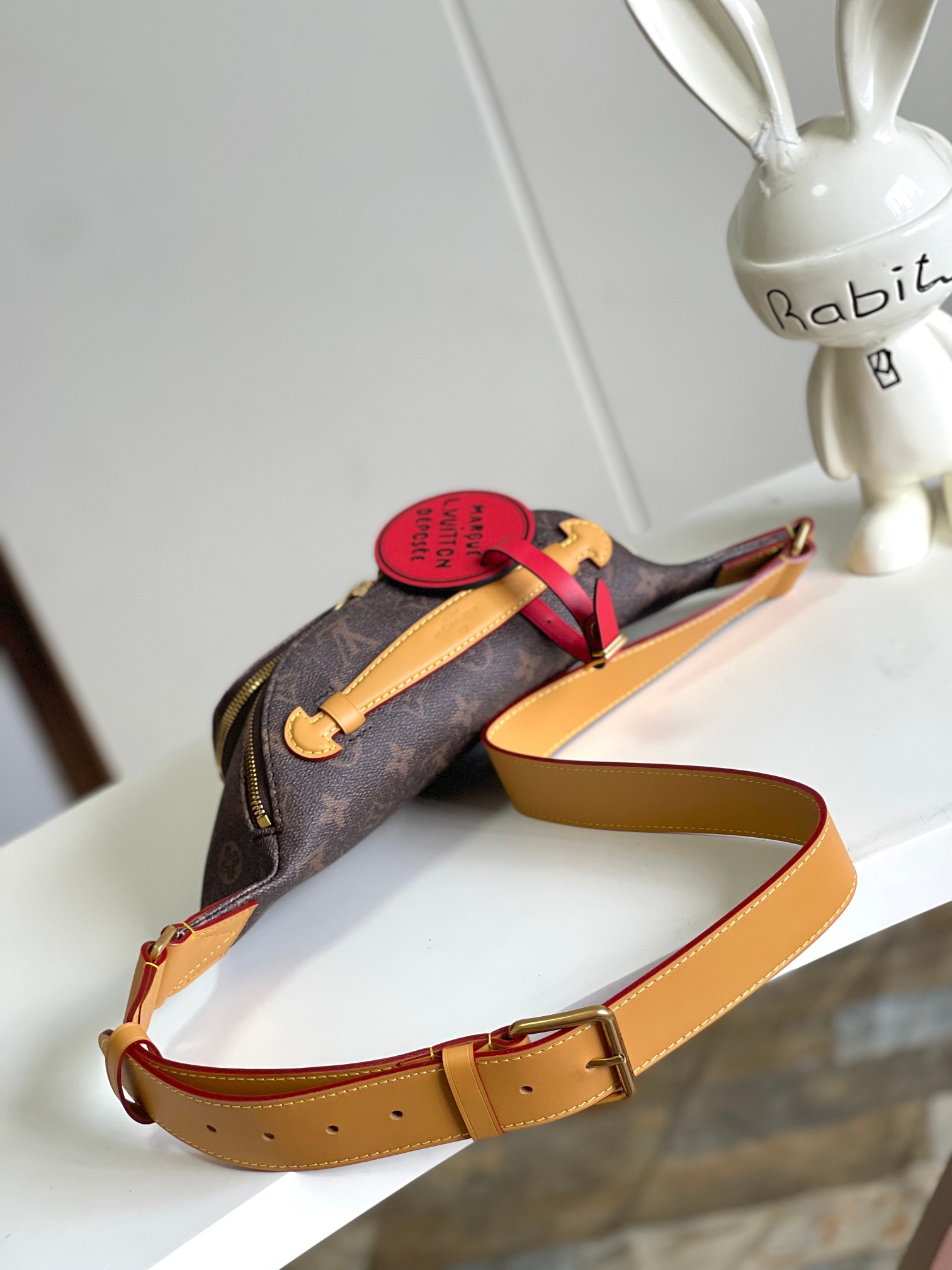 [TOP] Louis Vuitton LV Rush Bumbag Bag 30 x 15 x 8 cm - Brown