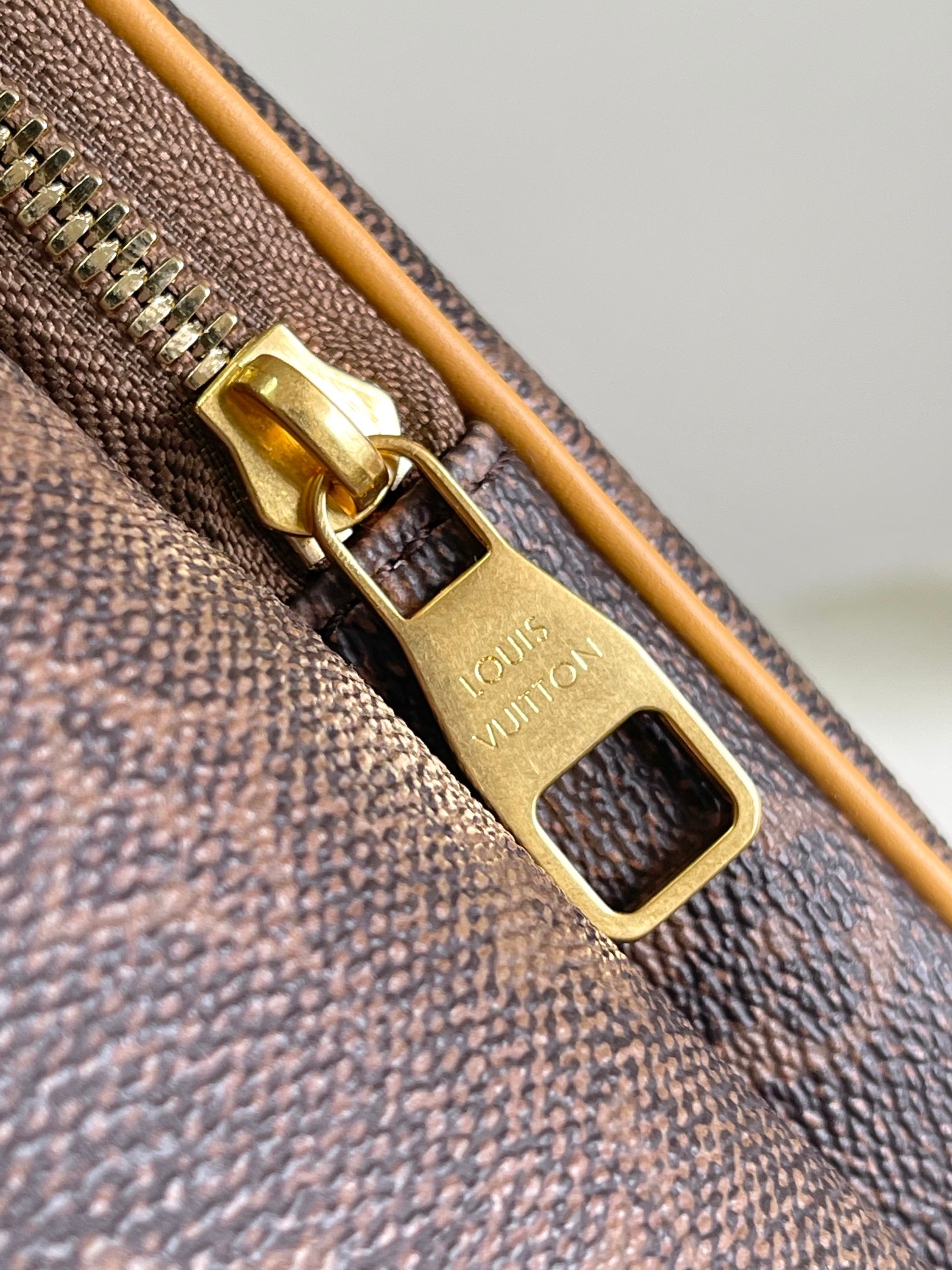 [TOP] Louis Vuitton LV Montsouris Backpack  32 x 40 x 19 cm-Brown