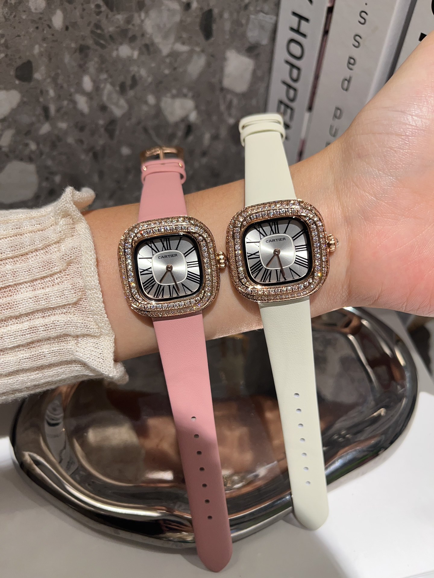 [TOP] Cartier COUSSIN DE CARTIER  Watches -2 Colors