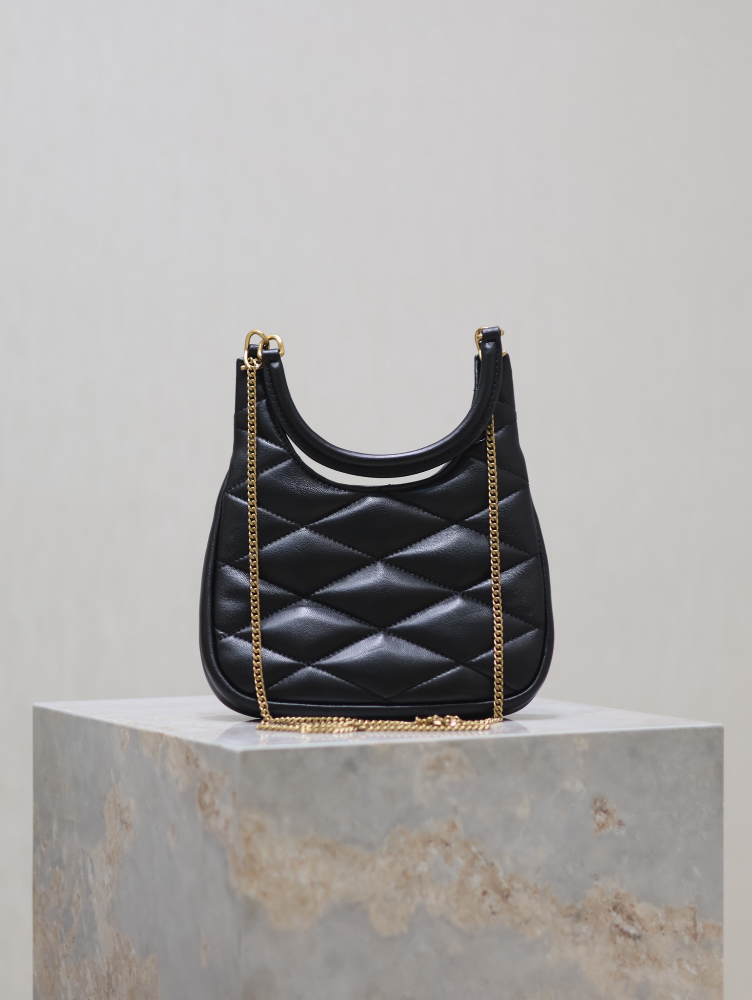 [TOP] Yves Saint Laurent YSL SADE Hobo Lambskin Bag  19 x 21 x 4 cm - BLACK&GHW