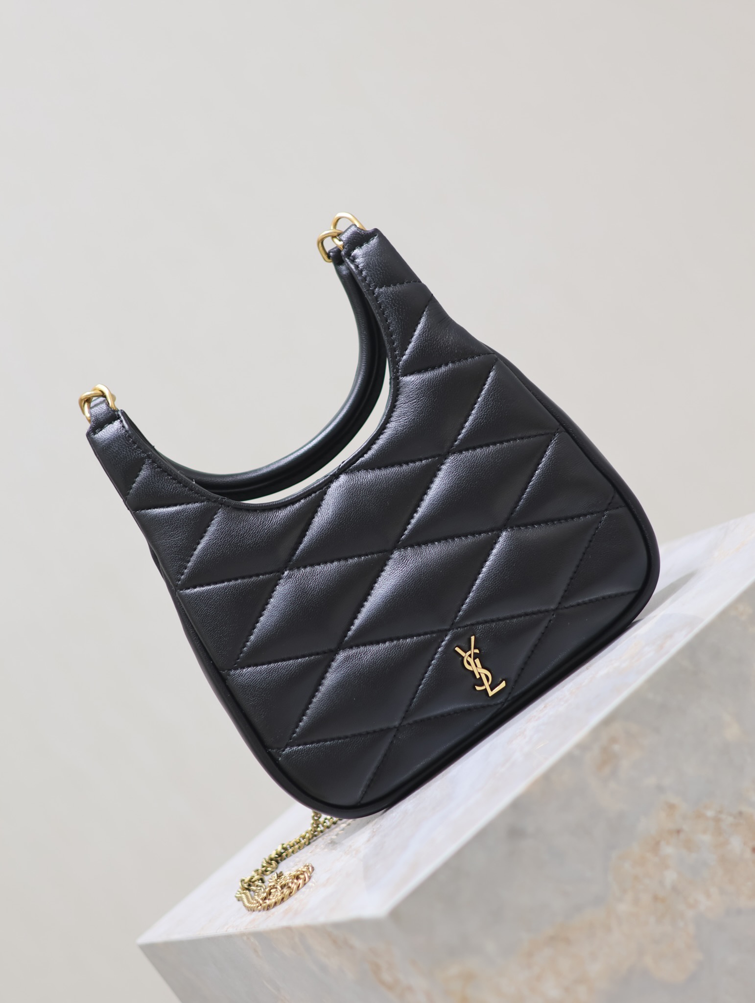 [TOP] Yves Saint Laurent YSL SADE Hobo Lambskin Bag  19 x 21 x 4 cm - BLACK&GHW