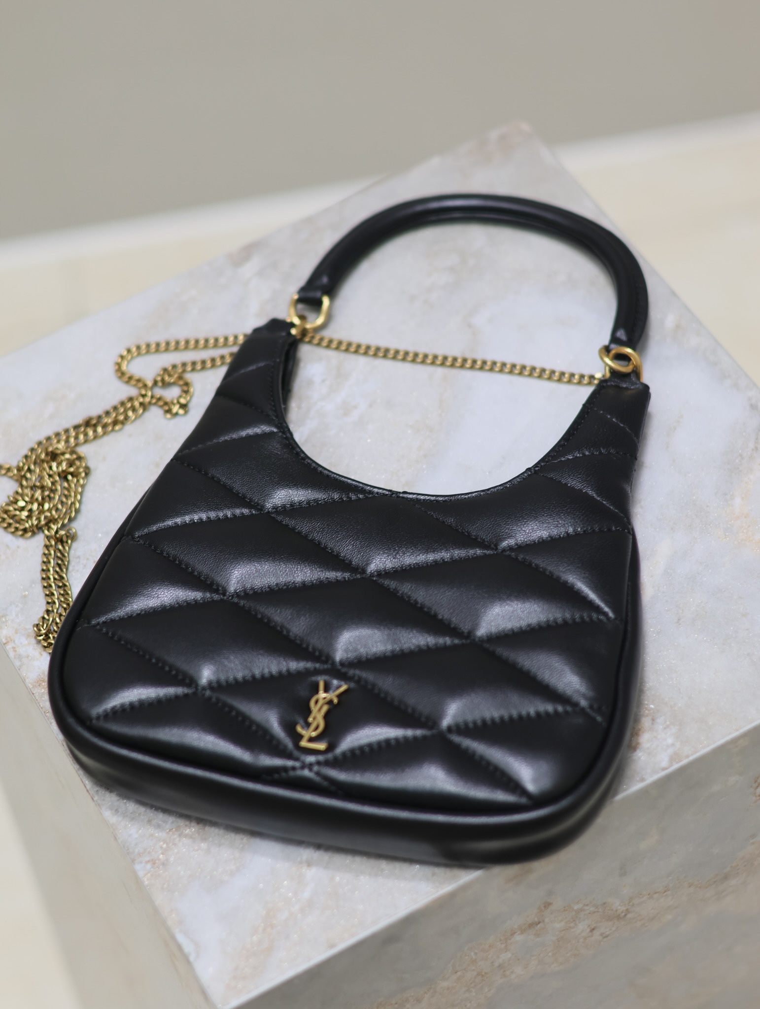 [TOP] Yves Saint Laurent YSL SADE Hobo Lambskin Bag  19 x 21 x 4 cm - BLACK&GHW