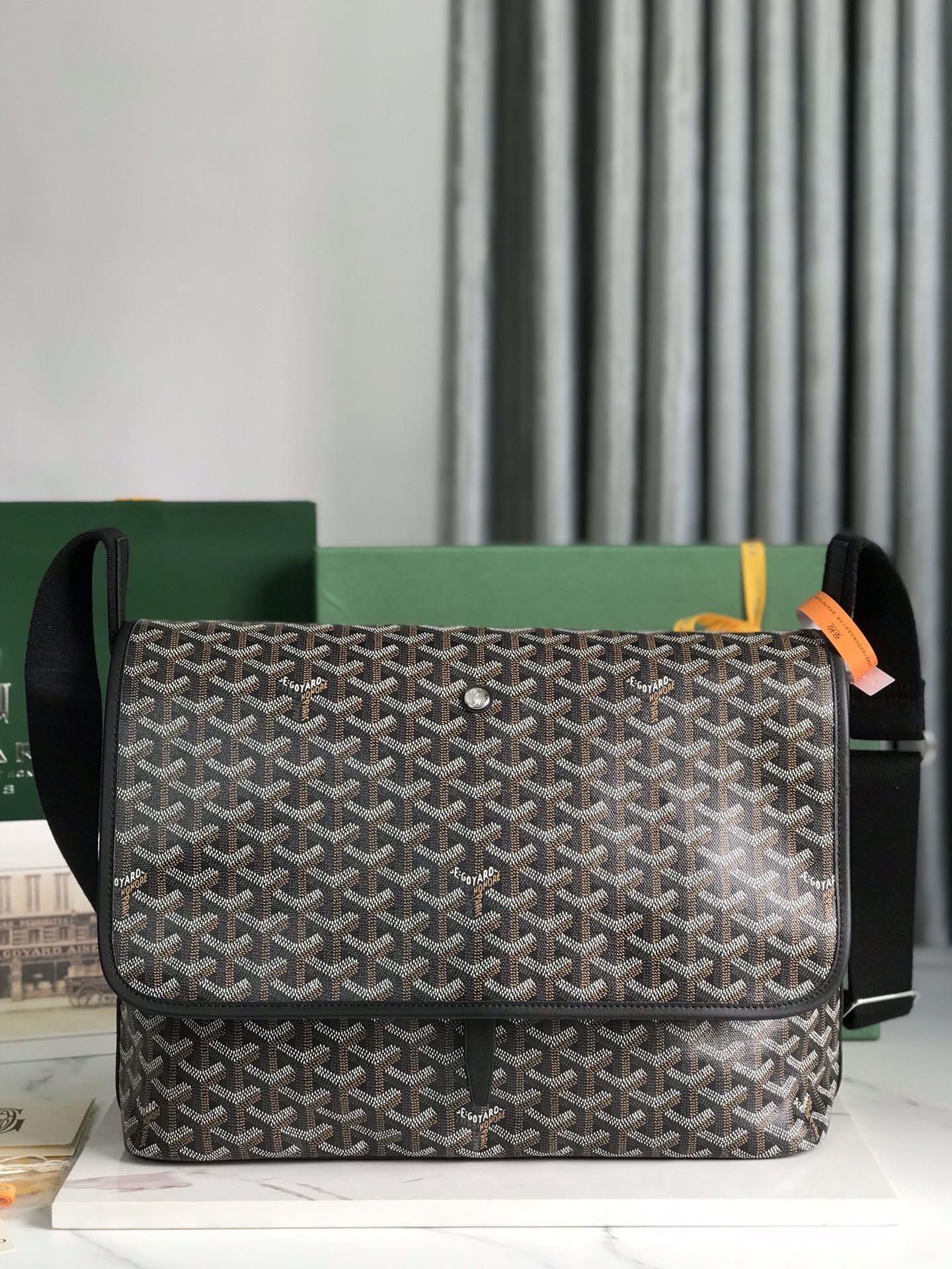 [TOP] Goyard Capetien Messenger Bag - 2 Colors