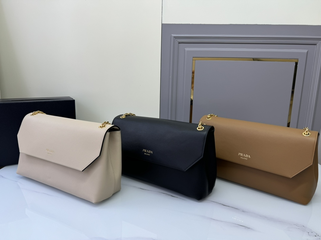[Top] PRADA Chain Bag Calfskin with Lambskin Interior 35x18x10.5cm - 3 Color