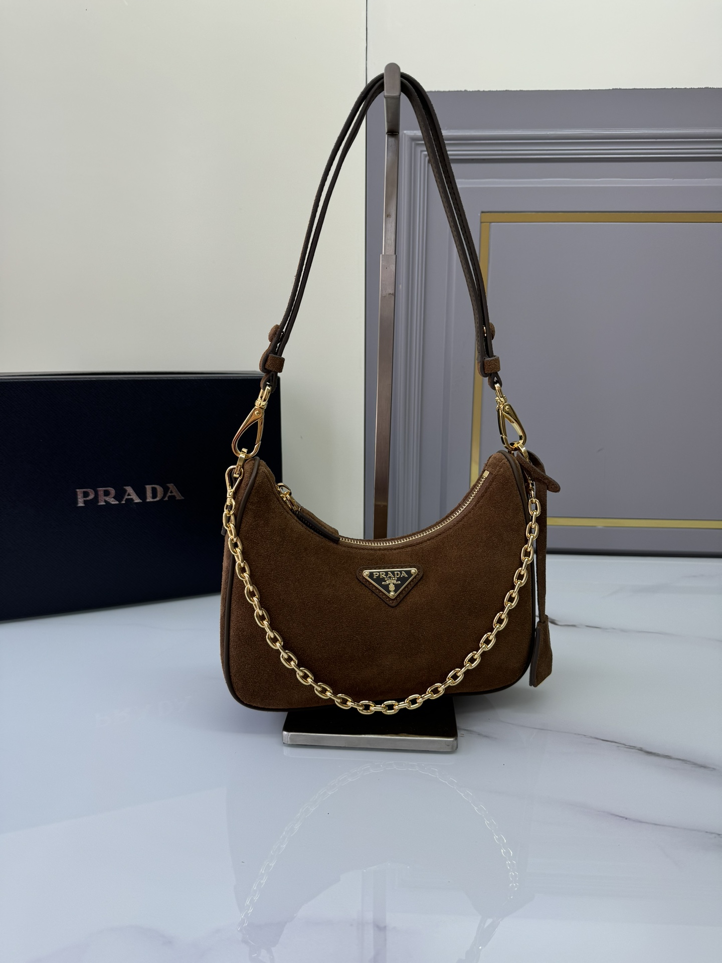 [Top] PRADA Messenger Bag Re-Edition 2000 Bags 22x18x6cm - Brown