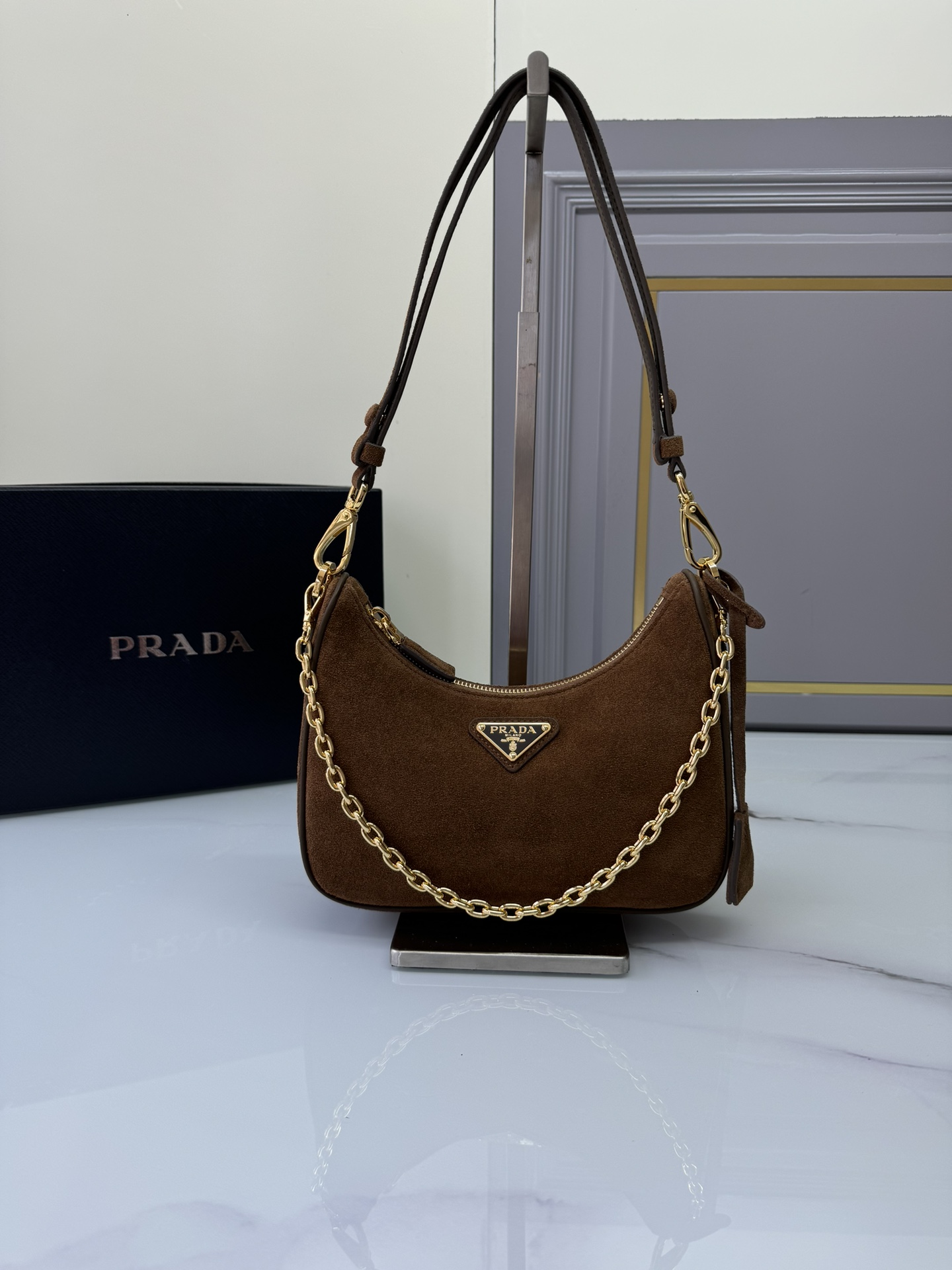 [Top] PRADA Messenger Bag Re-Edition 2000 Bags 22x18x6cm - Brown