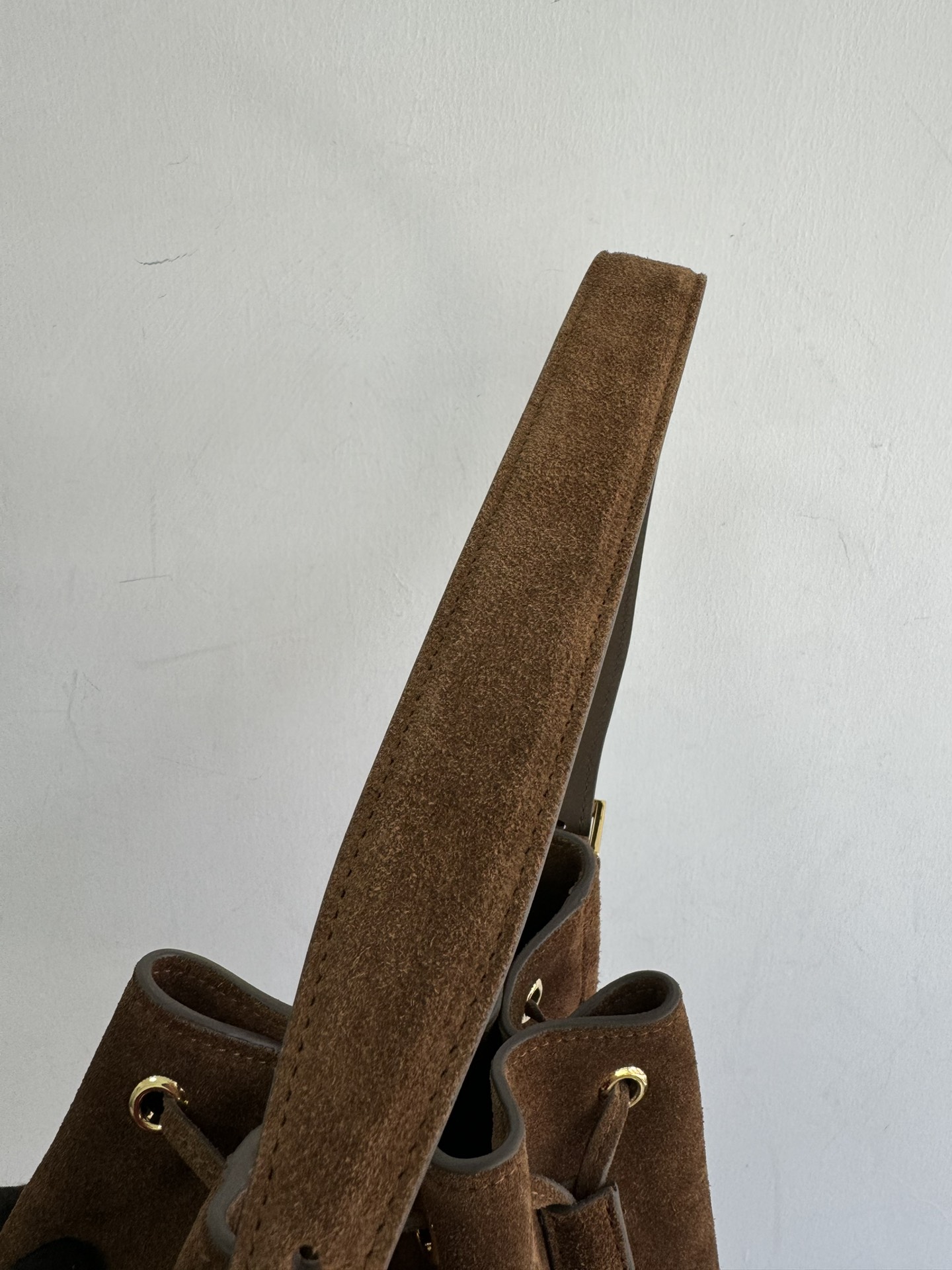 [TOP] PRADA Suede Bucket Bag 24×24cm - Brown