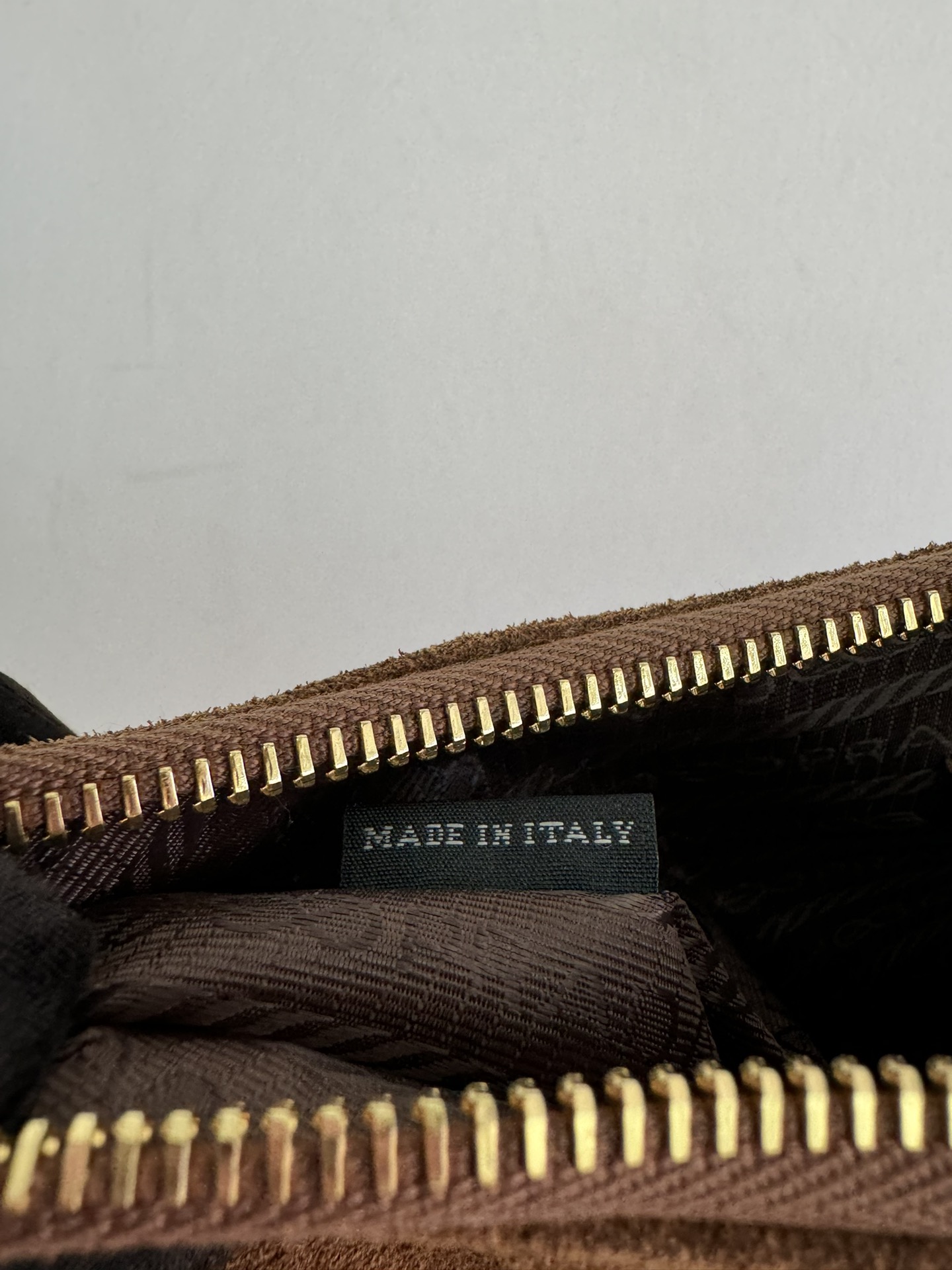 [Top] PRADA Messenger Bag Re-Edition 2000 Bags 22x18x6cm - Brown