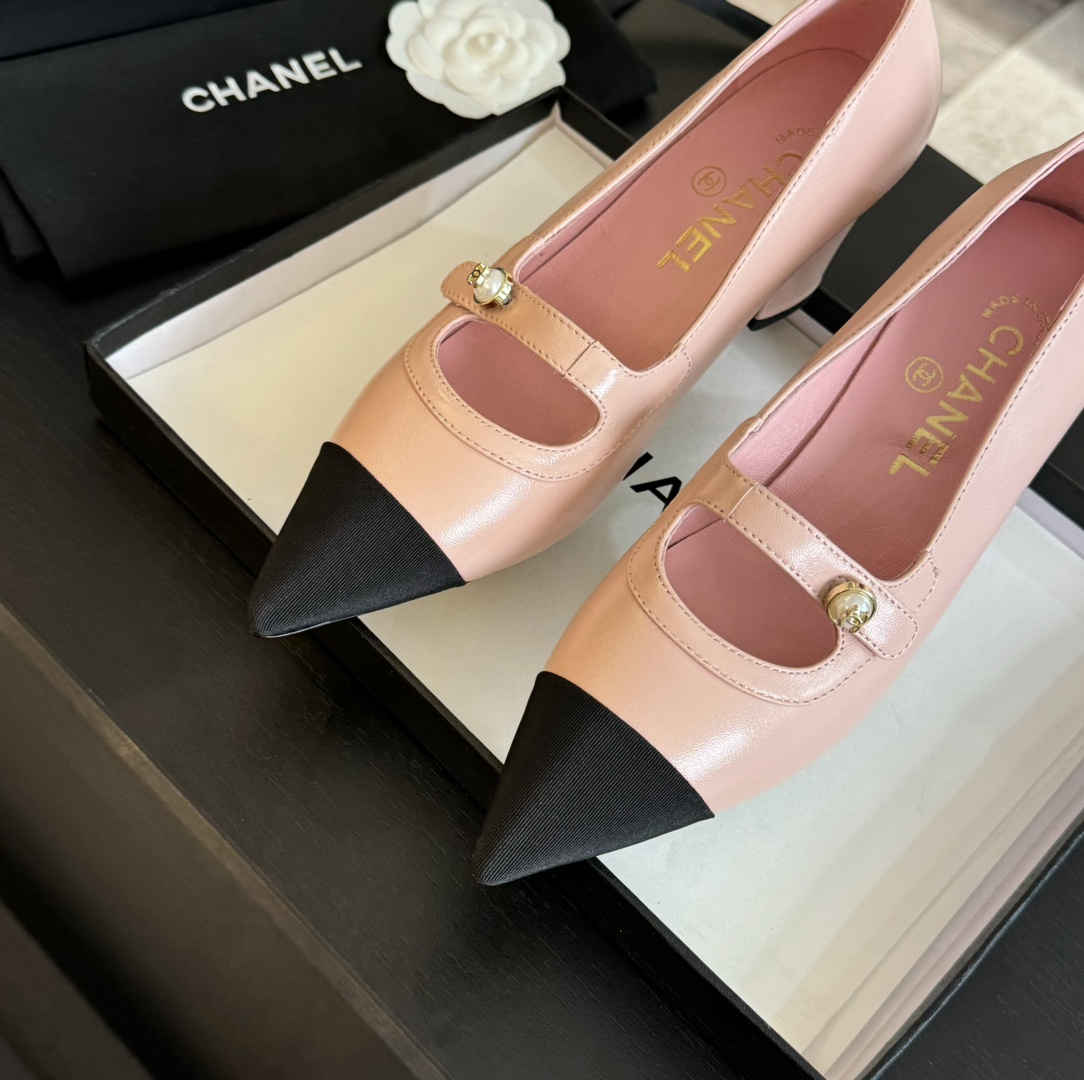 [TOP] CHANEL Pumps with Small Pearl - Pink