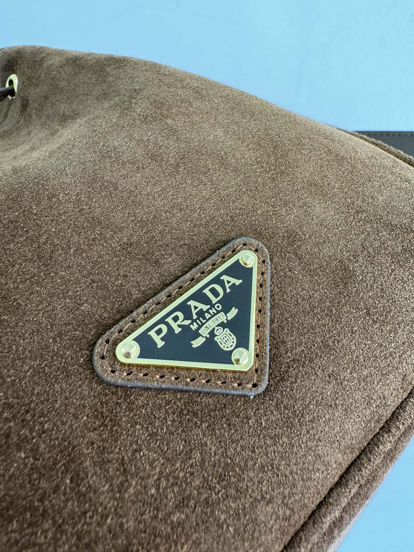 [TOP] PRADA Suede Bucket Bag 24×24cm - Brown