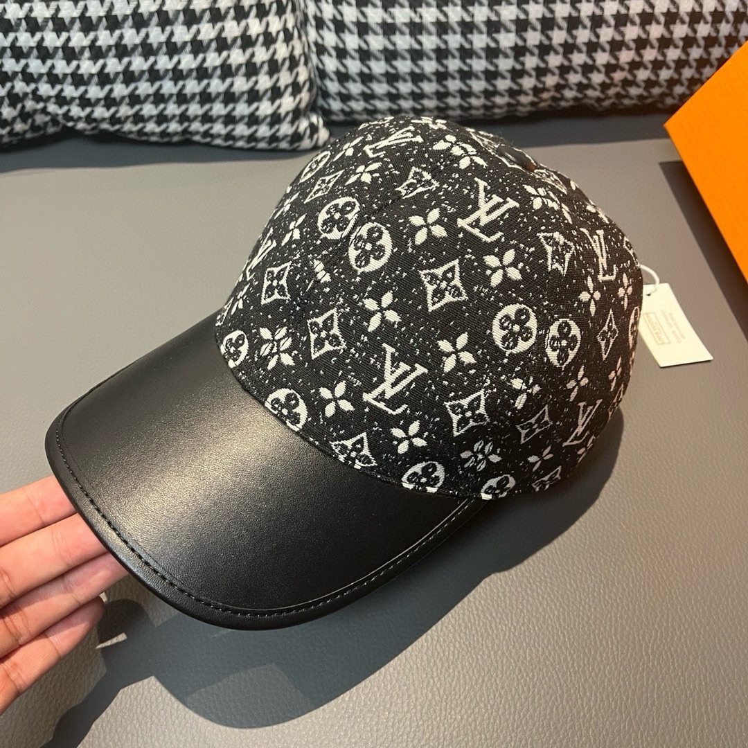 [TOP] Louis Vuitton LV Cowhide Stitching Monogram Baseball Cap - 2 Colors