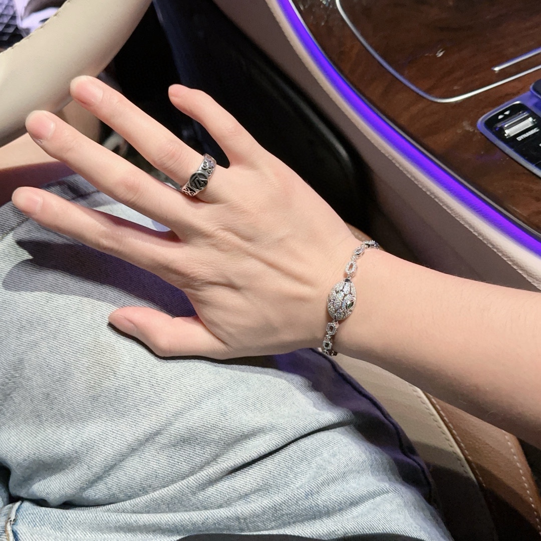 [TOP] BVLGARI  Bracelet - Silvery