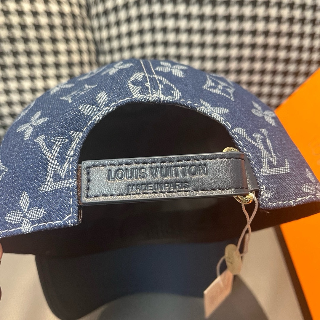[TOP] Louis Vuitton LV Cowhide Embossed Monogram Baseball Cap - Blue