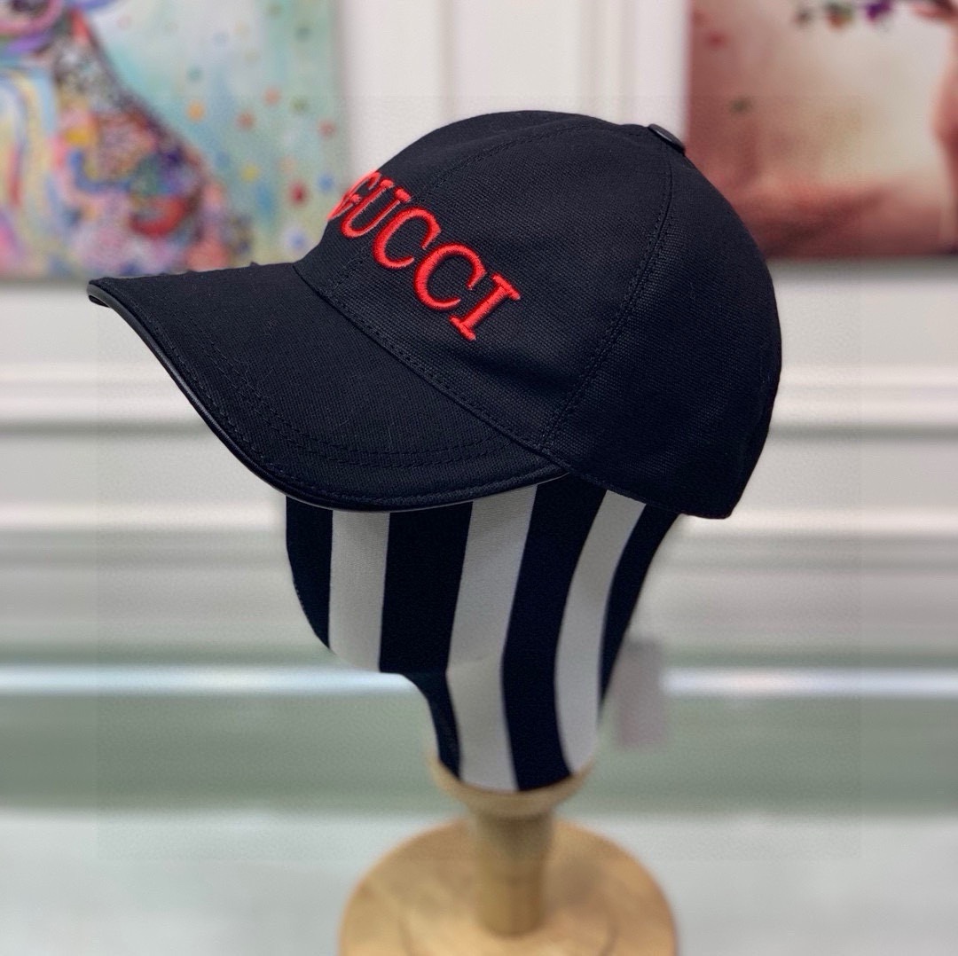 [TOP] GUCCI Letters Baseball Hat - 2 Color