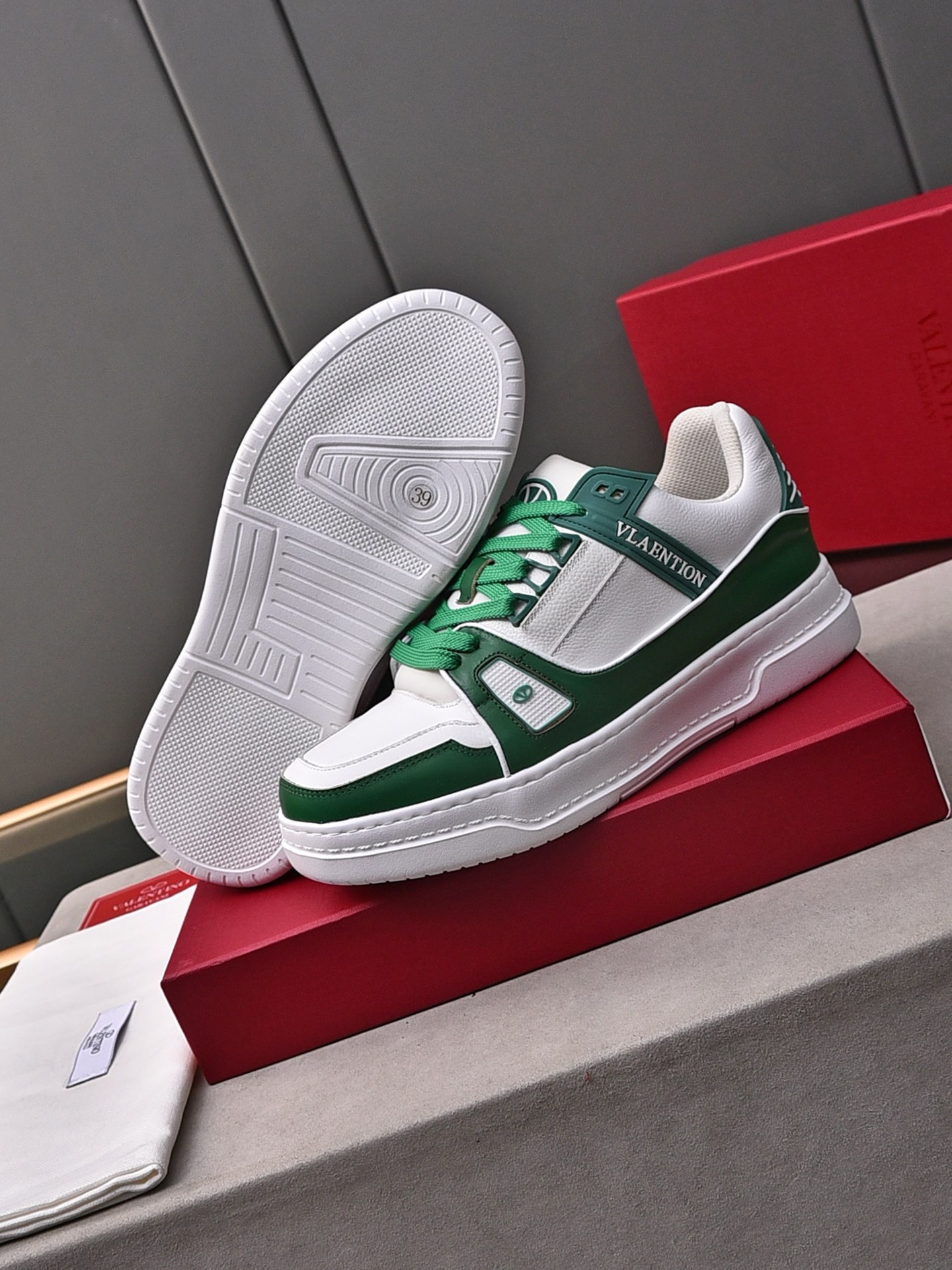 [TOP] VALENTINO Men's Leather Fabric Sports Shoes - 3 Colors