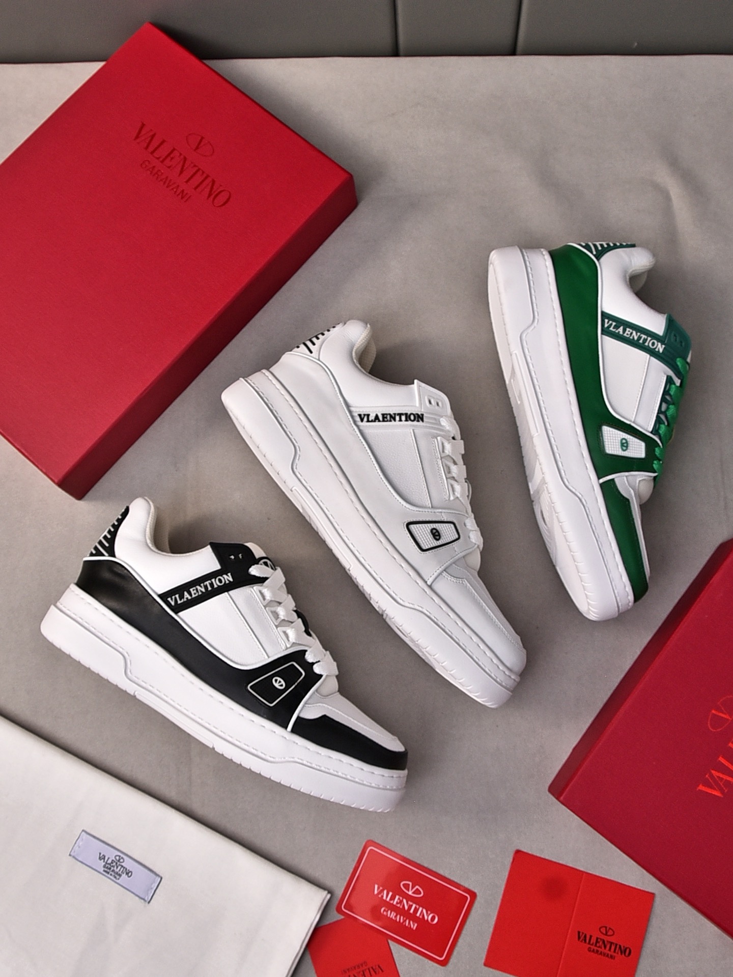 [TOP] VALENTINO Men's Leather Fabric Sports Shoes - 3 Colors