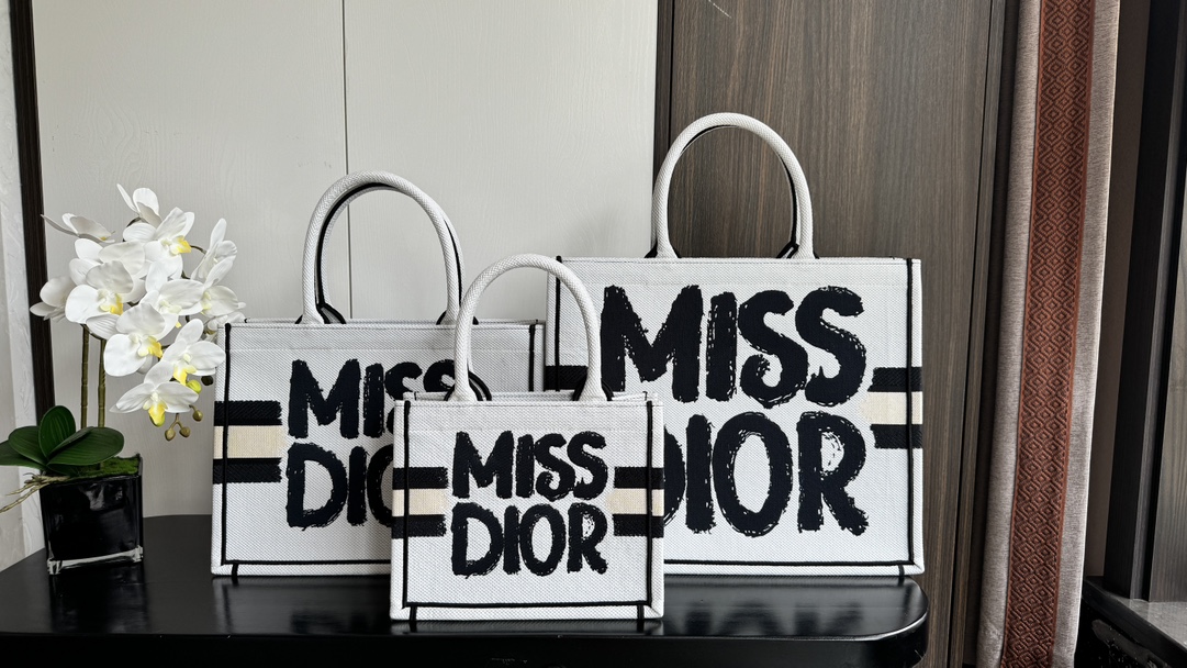[TOP] Christian Dior  Book Tote Bags 26cm/36cm/42cm - 3 Sizes