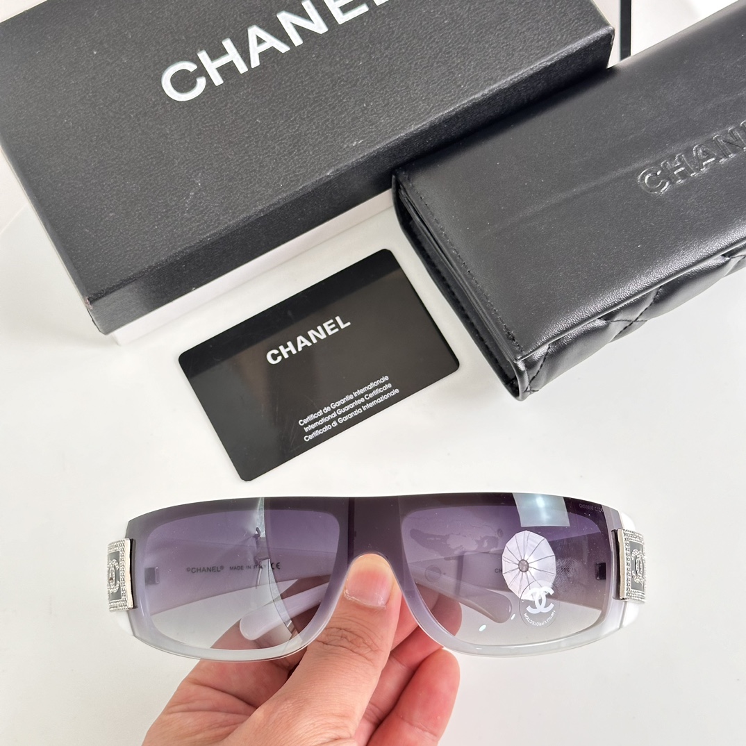 [TOP] CHANEL Sunglasses - 8 Colors