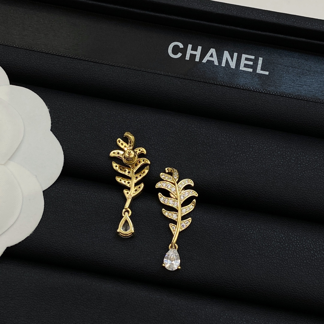[TOP] CHANEL Necklaces + Earrings - Gold