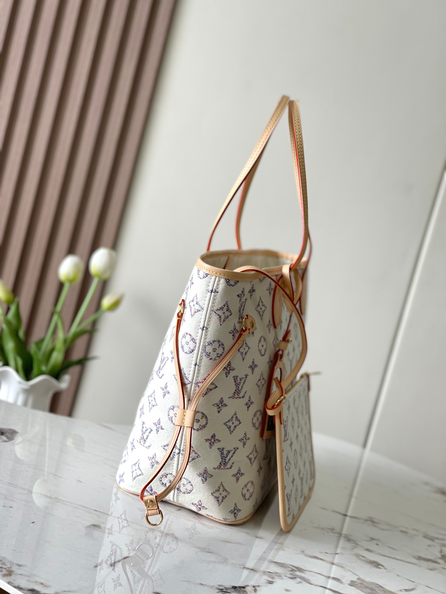 [TOP] Louis Vuitton LV Monogram Blossoms Neverful MM Bag 31x28x14cm - White