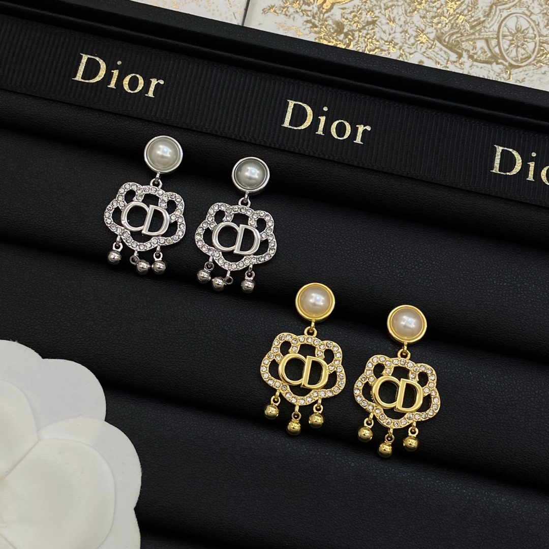 [TOP] Christian Dior Earring - 2 Colors