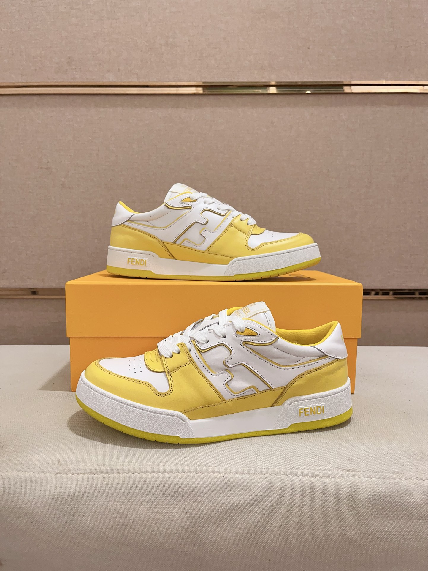 [TOP] FENDI Men's Shoes - Two Colors