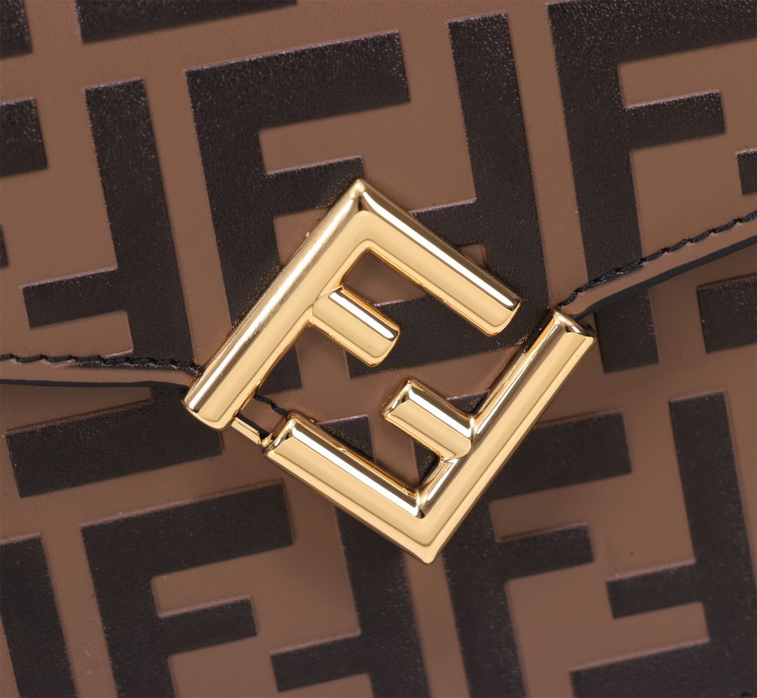 [TOP] FENDI Fend FF Crossbody Bag 13.5 X 5 X 21 CM - Brown
