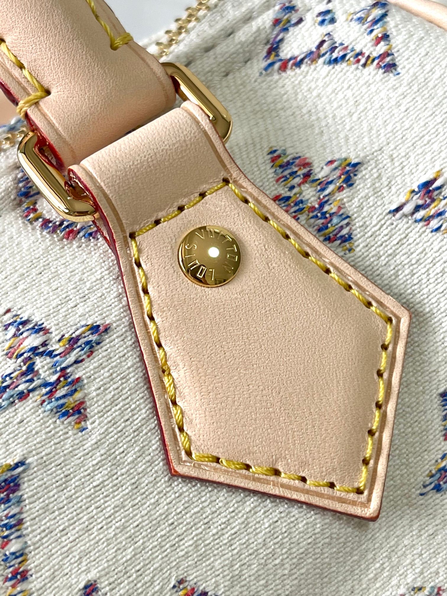 [TOP] Louis Vuitton LV Speedy Bandoulière 20  Bag 20.5 x 13.5 x 12 cm - White