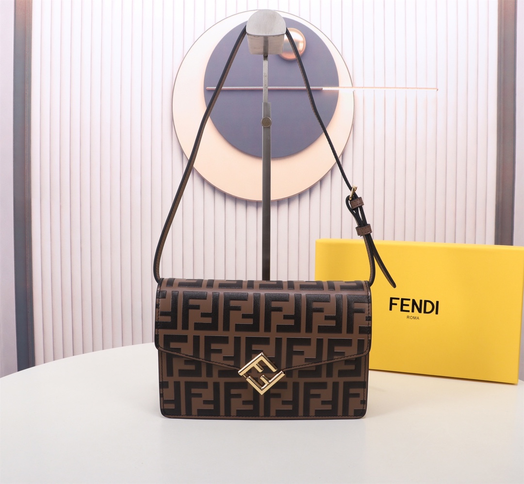 [TOP] FENDI Fend FF Crossbody Bag 13.5 X 5 X 21 CM - Brown