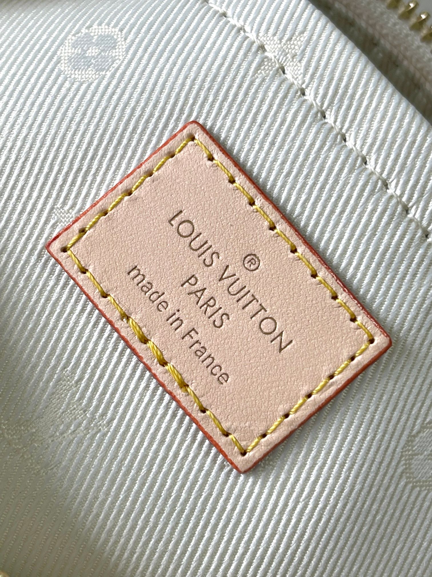 [TOP] Louis Vuitton LV Speedy Bandoulière 20  Bag 20.5 x 13.5 x 12 cm - White