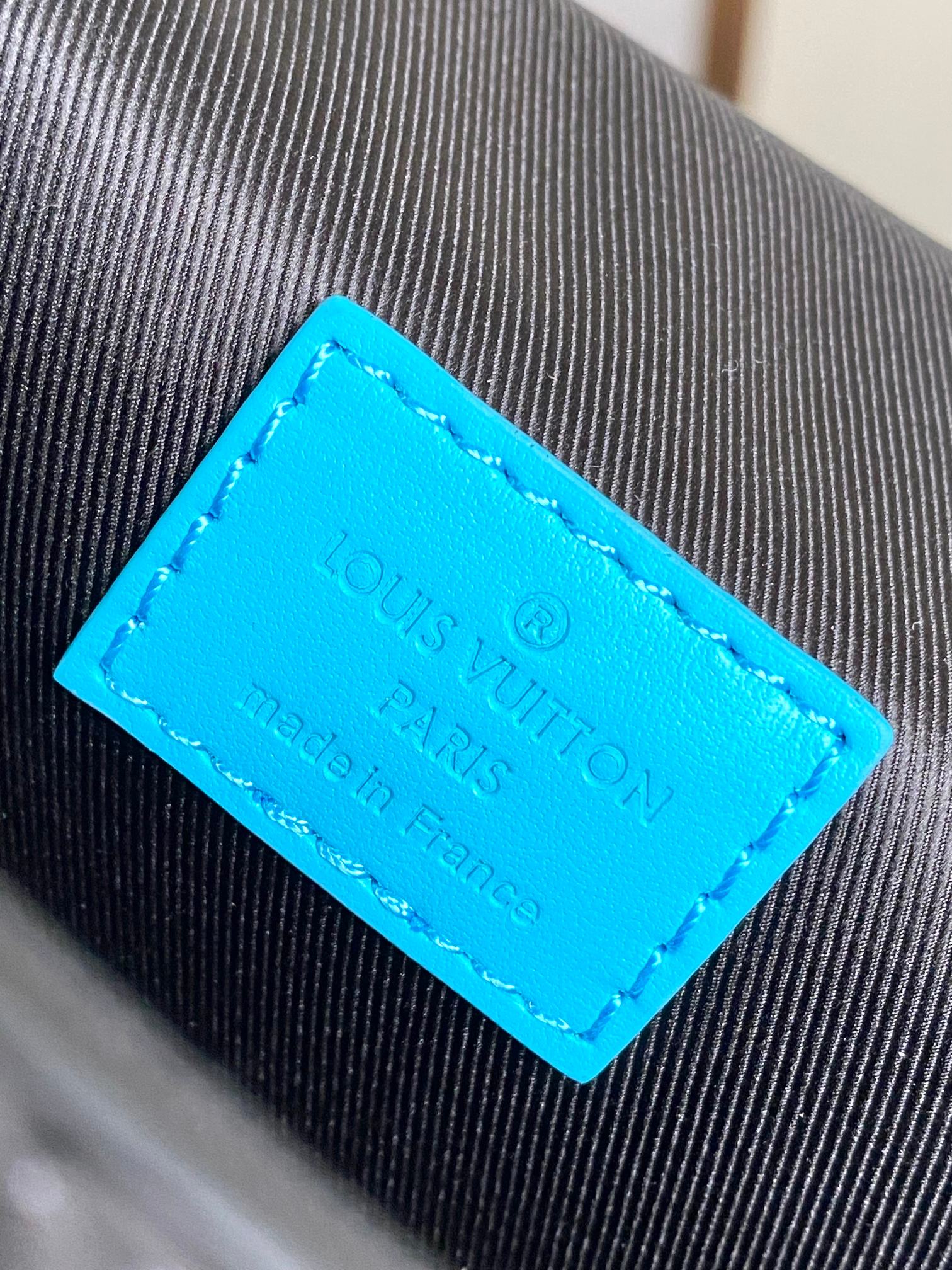 [TOP] Louis Vuitton LV Steamer Wearable Wallet 18 x 11 x 6.5 cm-Black