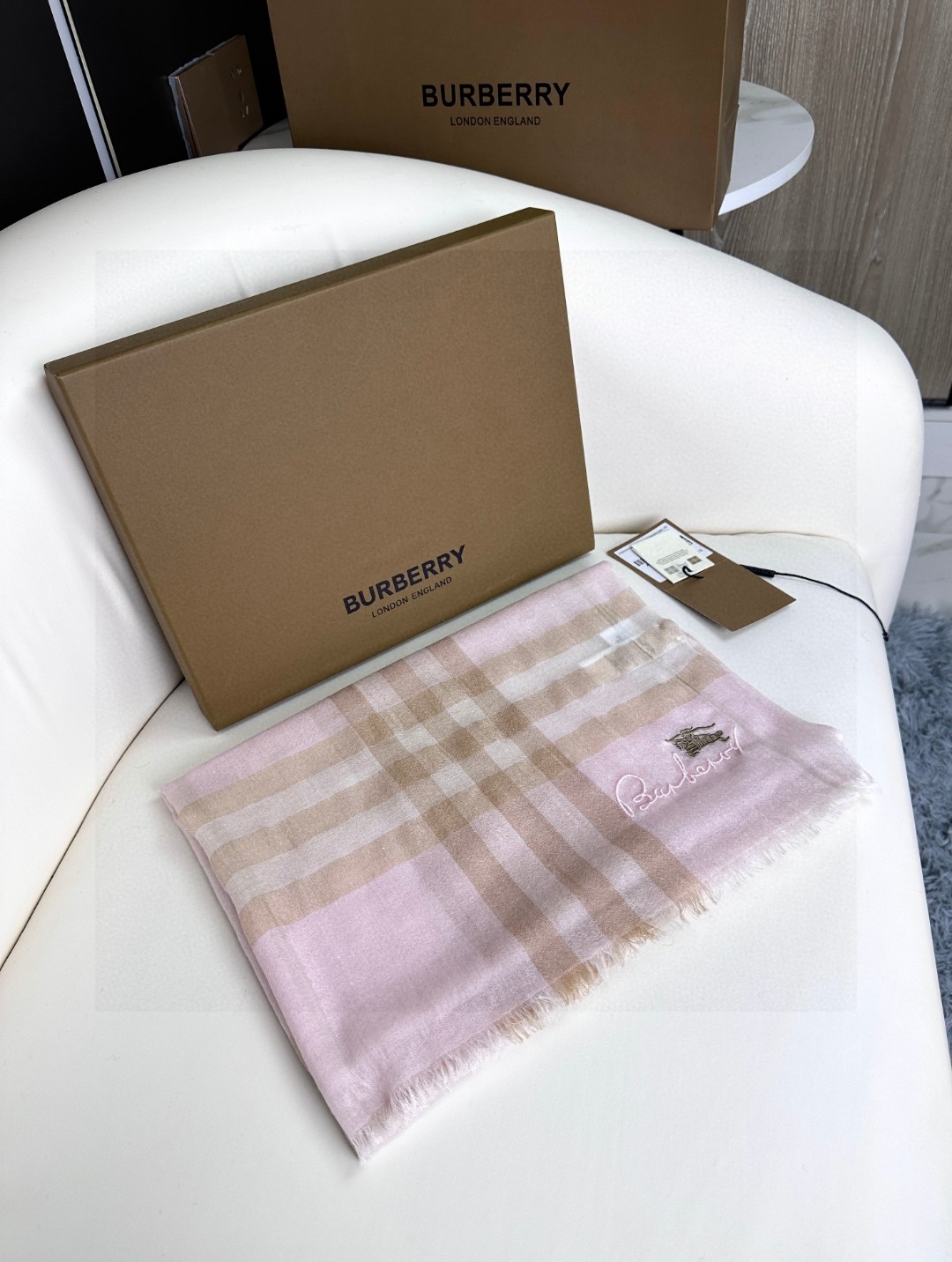 [TOP] BURBERRY Classic Warhorse Check Scarf 110x220 cm - 2 Colors
