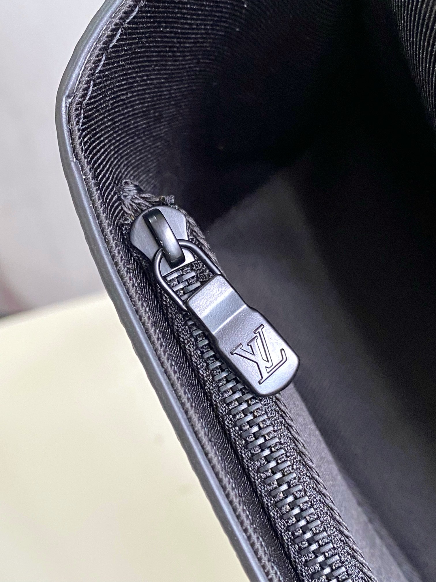 [TOP] Louis Vuitton LV Steamer Wearable Wallet 18 x 11 x 6.5 cm-Black