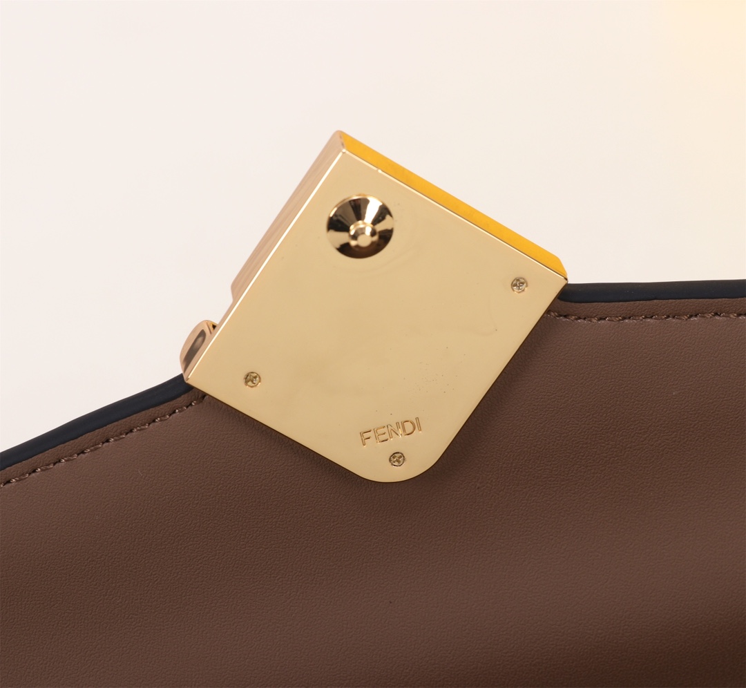 [TOP] FENDI Fend FF Crossbody Bag 13.5 X 5 X 21 CM - Brown