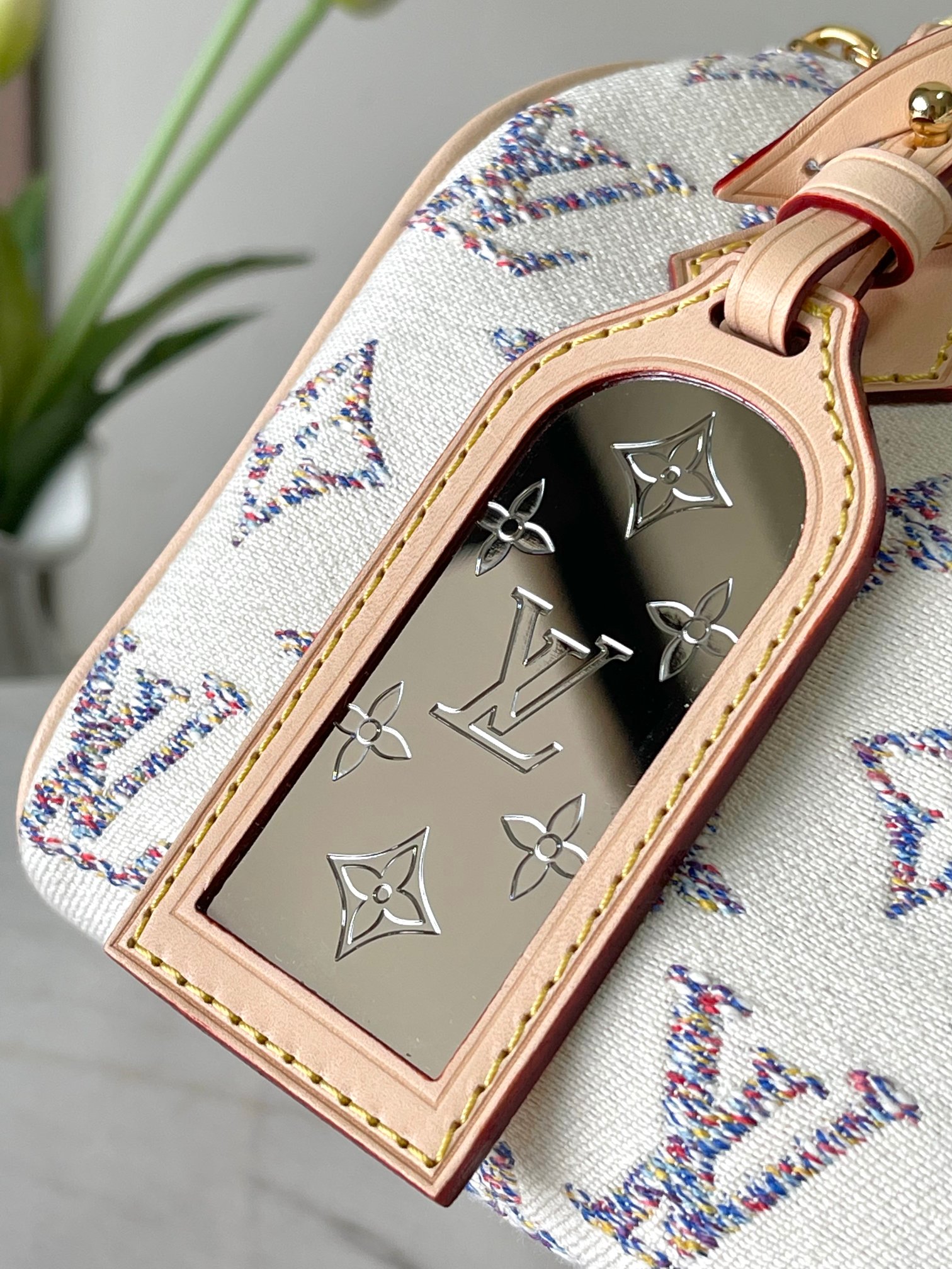 [TOP] Louis Vuitton LV Speedy Bandoulière 20  Bag 20.5 x 13.5 x 12 cm - White