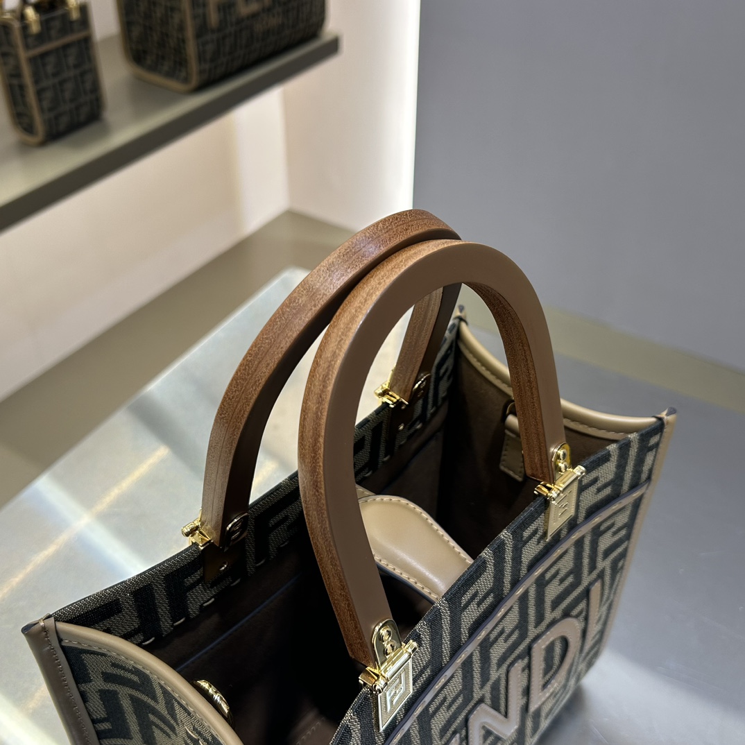 [TOP] FENDI Sunshine Tote Bag Small 22.5×25.5×12cm - Brown