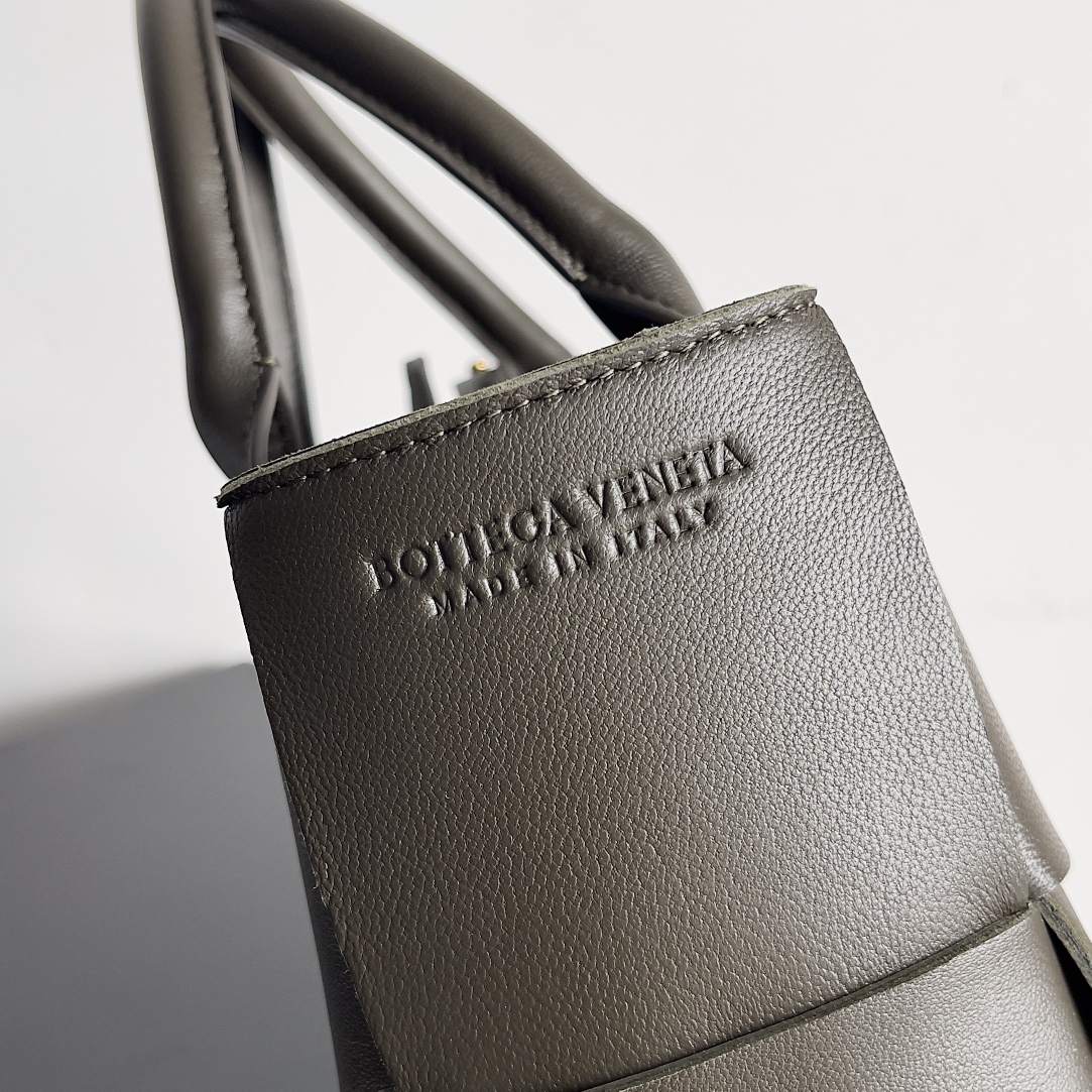 [TOP] Bottega Veneta BV Arco Tote Bag 25x16x8cm - Dark Khaki