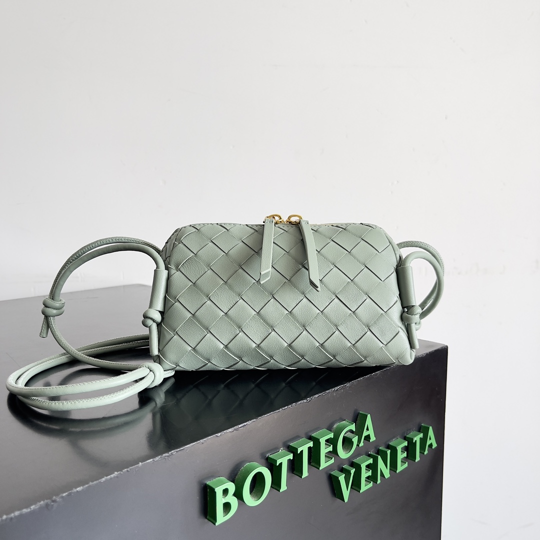 [TOP] Bottega Veneta BV Mini Concert Pouch Bag 18.5x11.5x8.5cm - 4 Color
