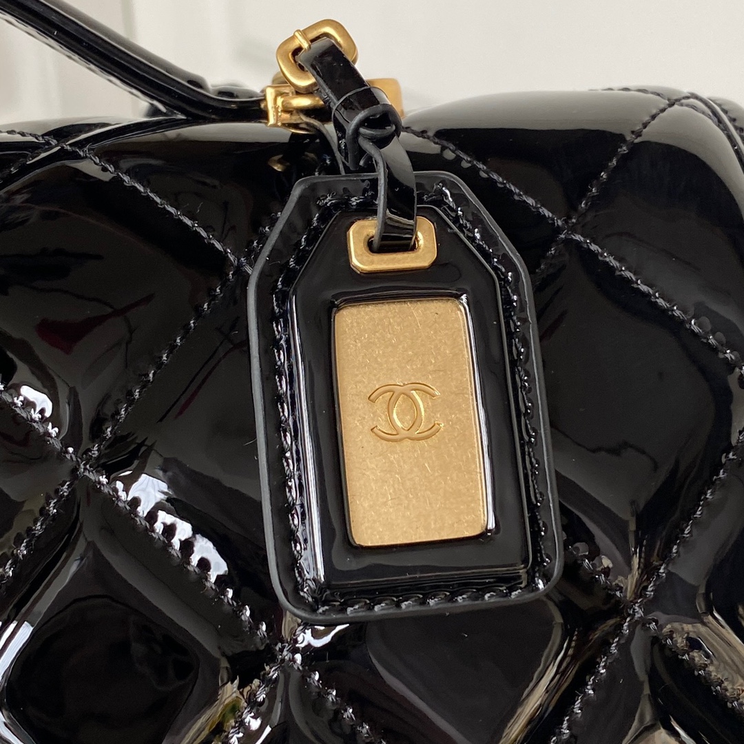 [TOP] CHANEL Patent Quilted Large School Memory Top Handle Flap 31.5×31×9 cm - Black