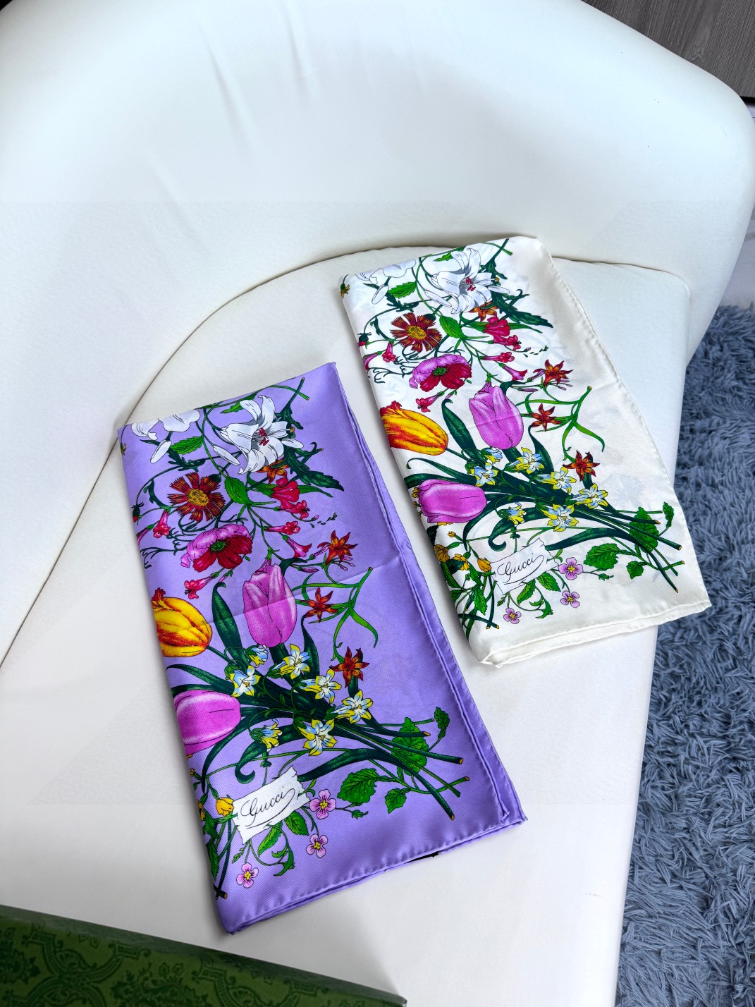 [TOP] GUCCI GG Gorgeous Flower Jacquard Scarf 90x90 cm - 2  Color