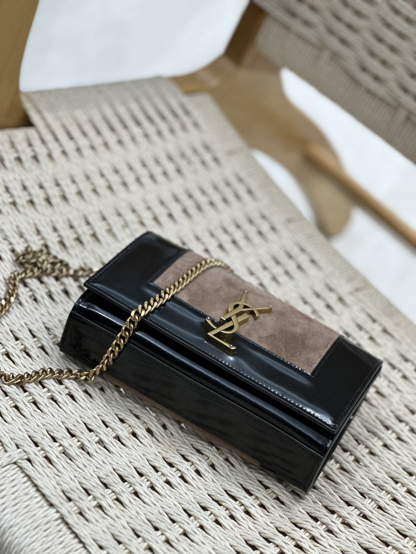 [TOP] Yves Saint Laurent YSL Kate Bag 20x13.5x6cm - Black and Brown