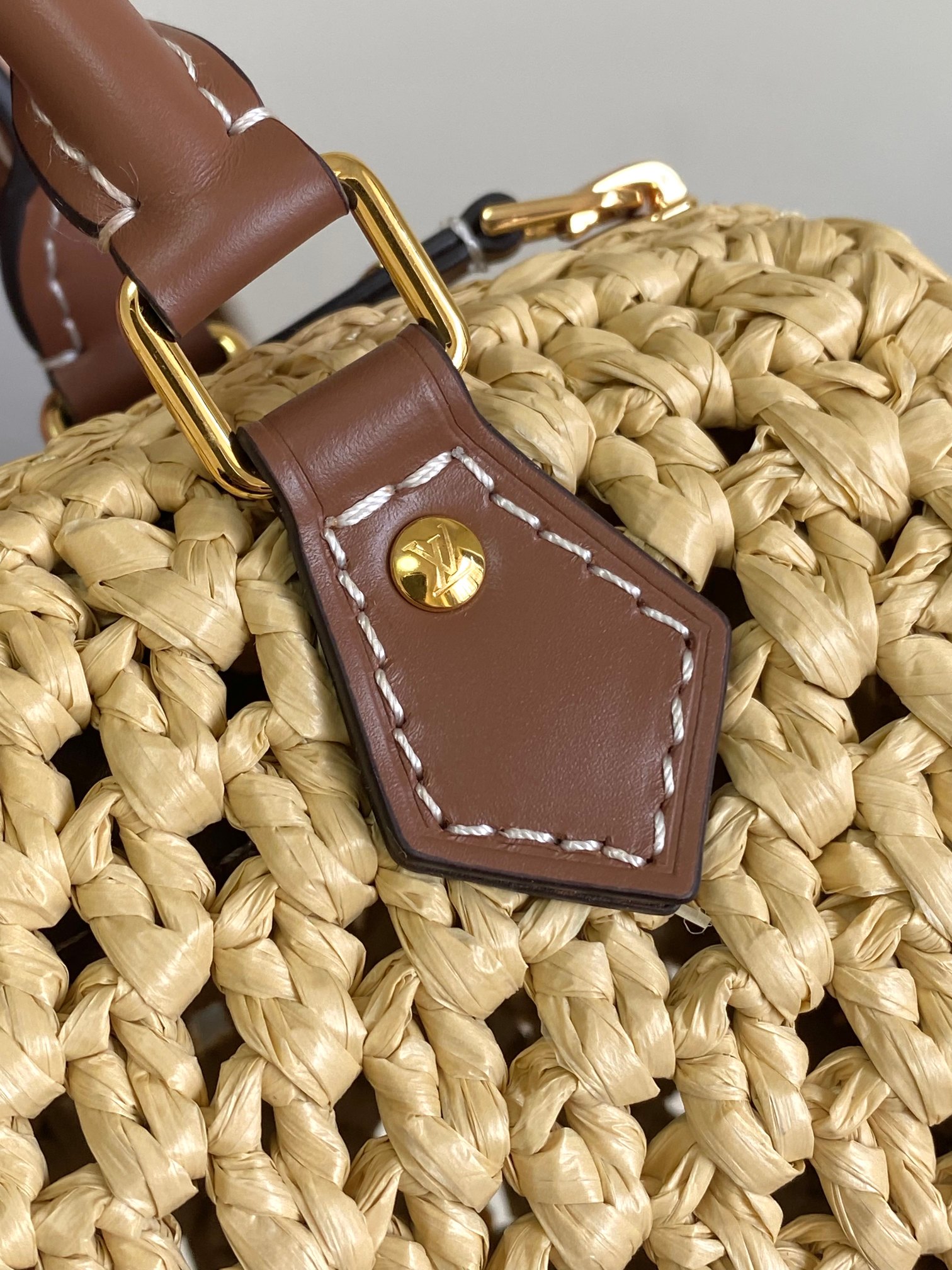 [TOP] Louis Vuitton LV By The Pool Nano Speedy Bag 16×10×7.5 cm - Beige