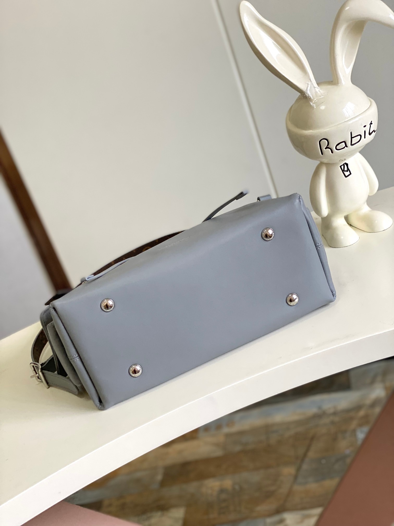 [TOP] Louis Vuitton LV CarryAll Cargo PM Bag 33.5 x 23 x 15 cm -Grey