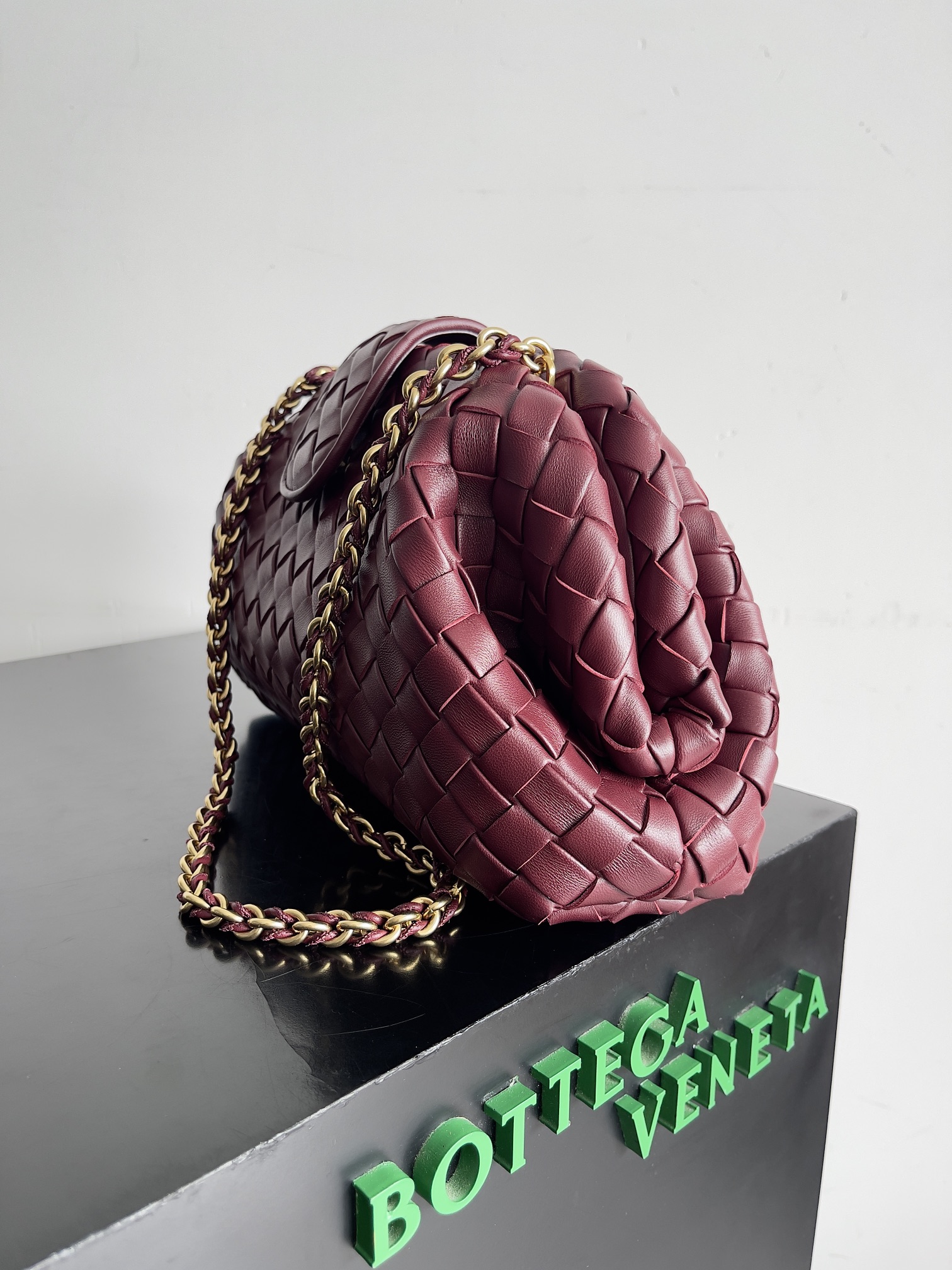 [TOP] Bottega Veneta BV Lauren 1980 Padded Intrecciato Leather Clutch Bag 31.5*16.5*11cm - 5 Color
