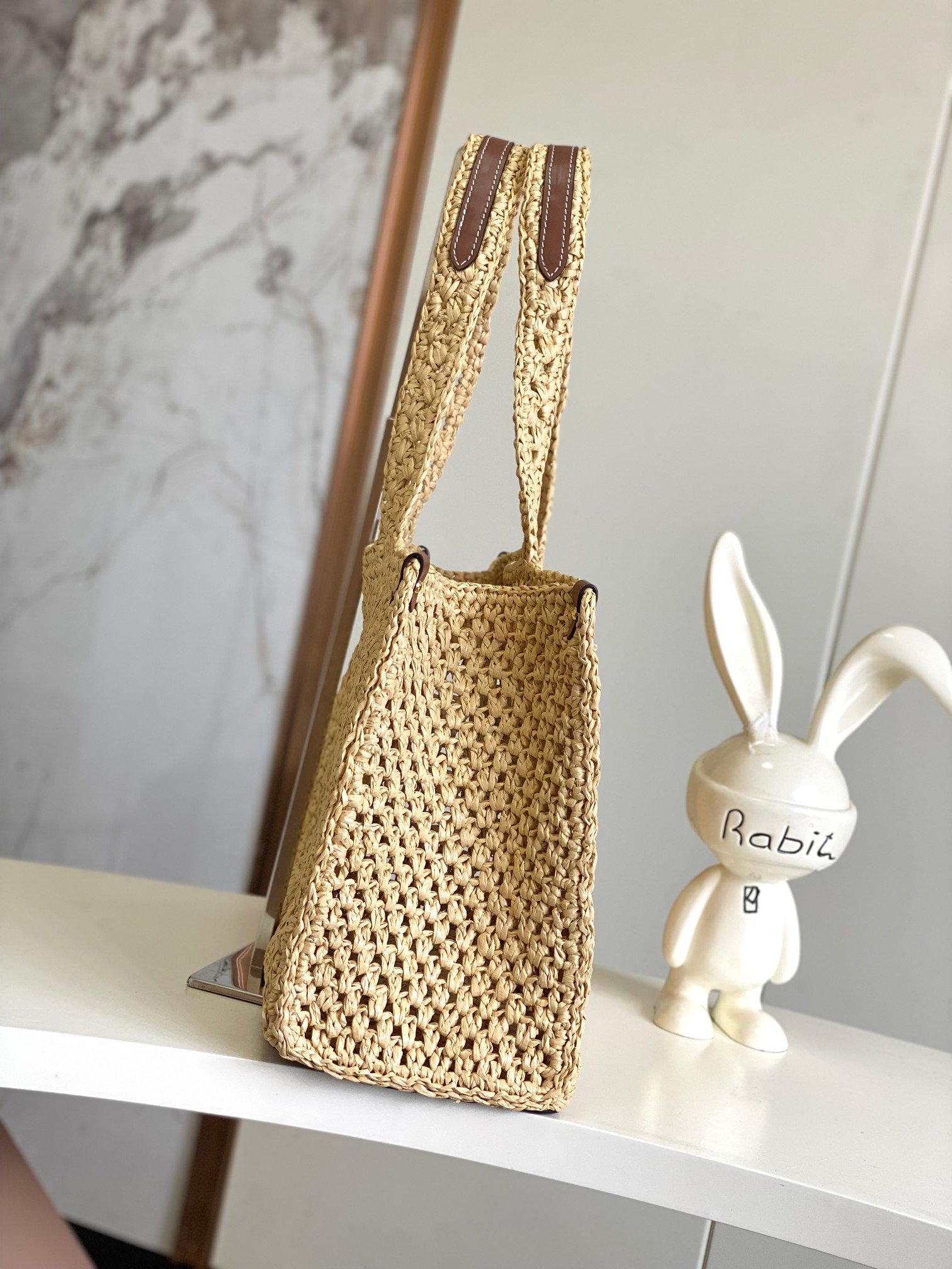 [TOP] Louis Vuitton LV On The Go MM Bag 37.5 × 30× 17cm- Beige