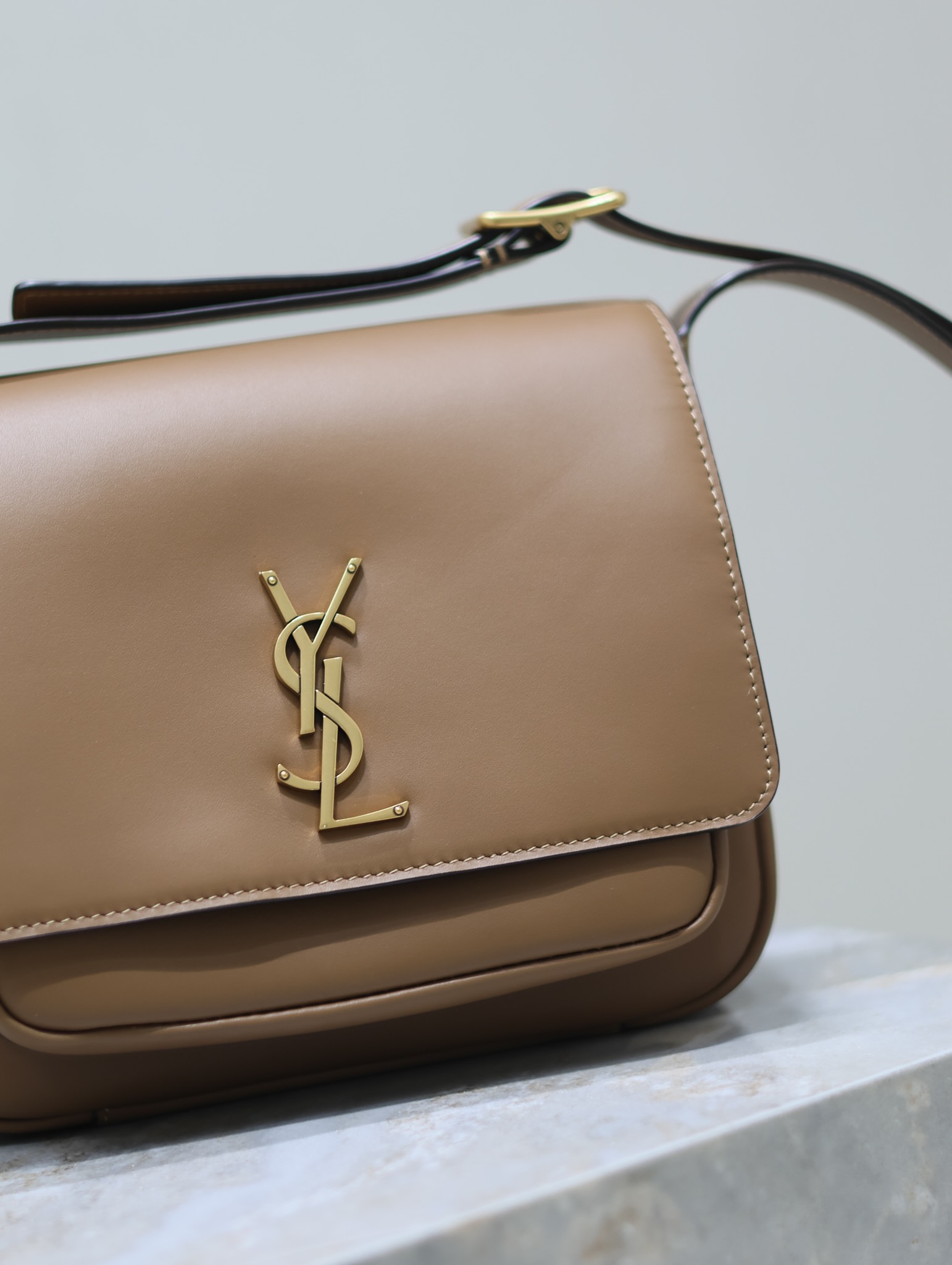 [TOP] Yves Saint Laurent YSL Niki Bag 22×16.5×12cm - Brown&GHW